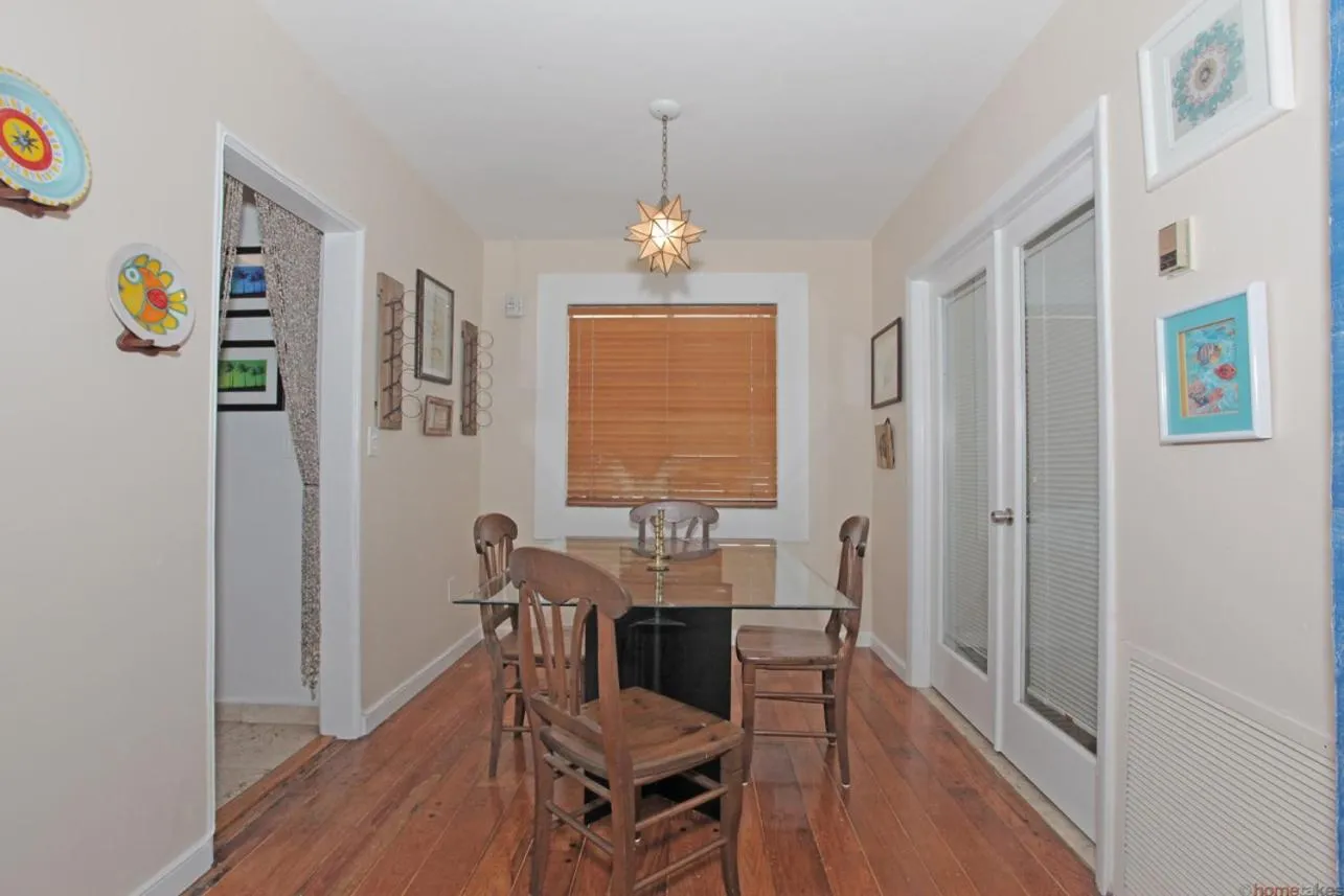 The South Beach Party House - Large Groups - Walk to Everything!