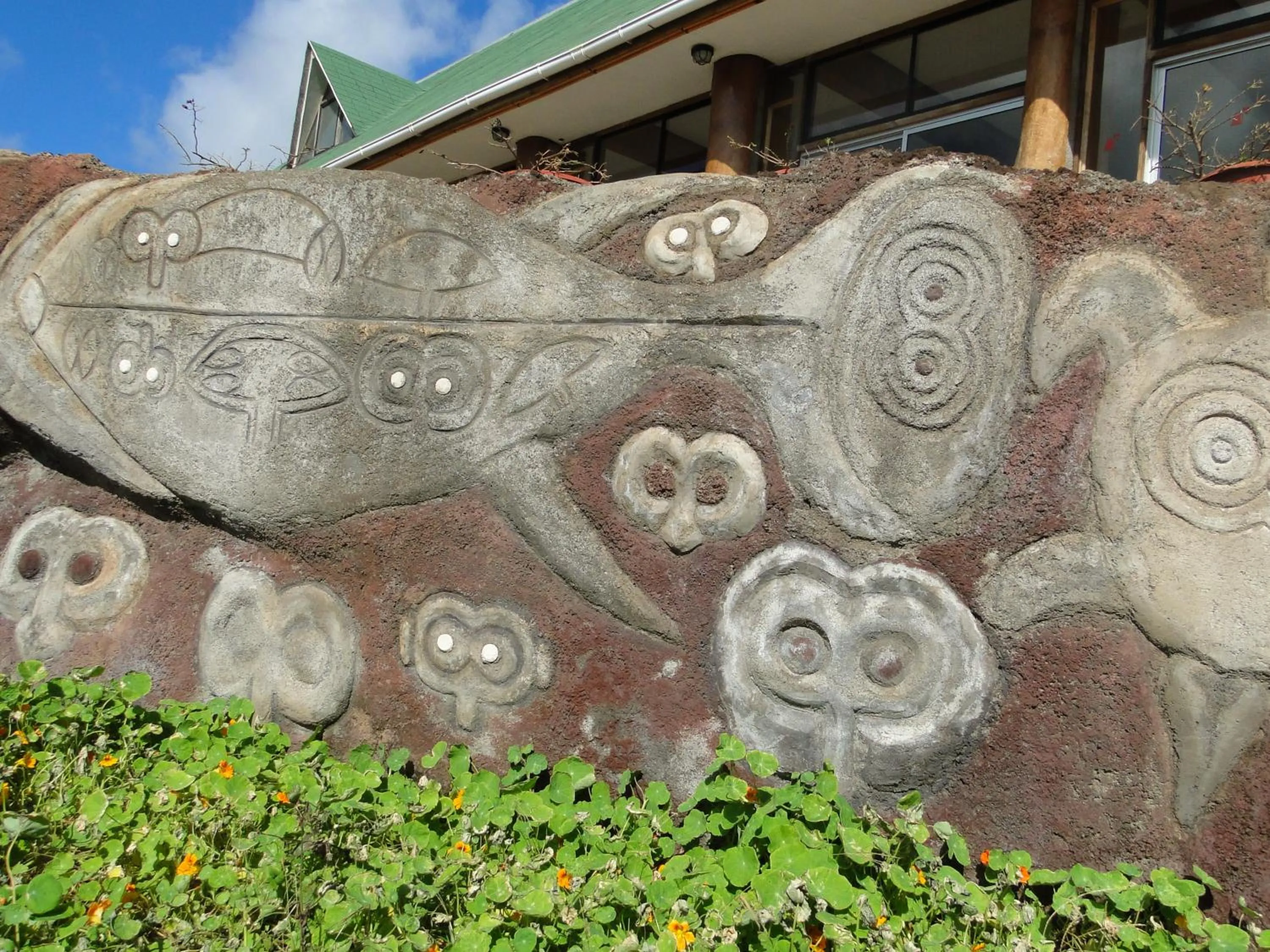 Facade/entrance in Tupa Hotel