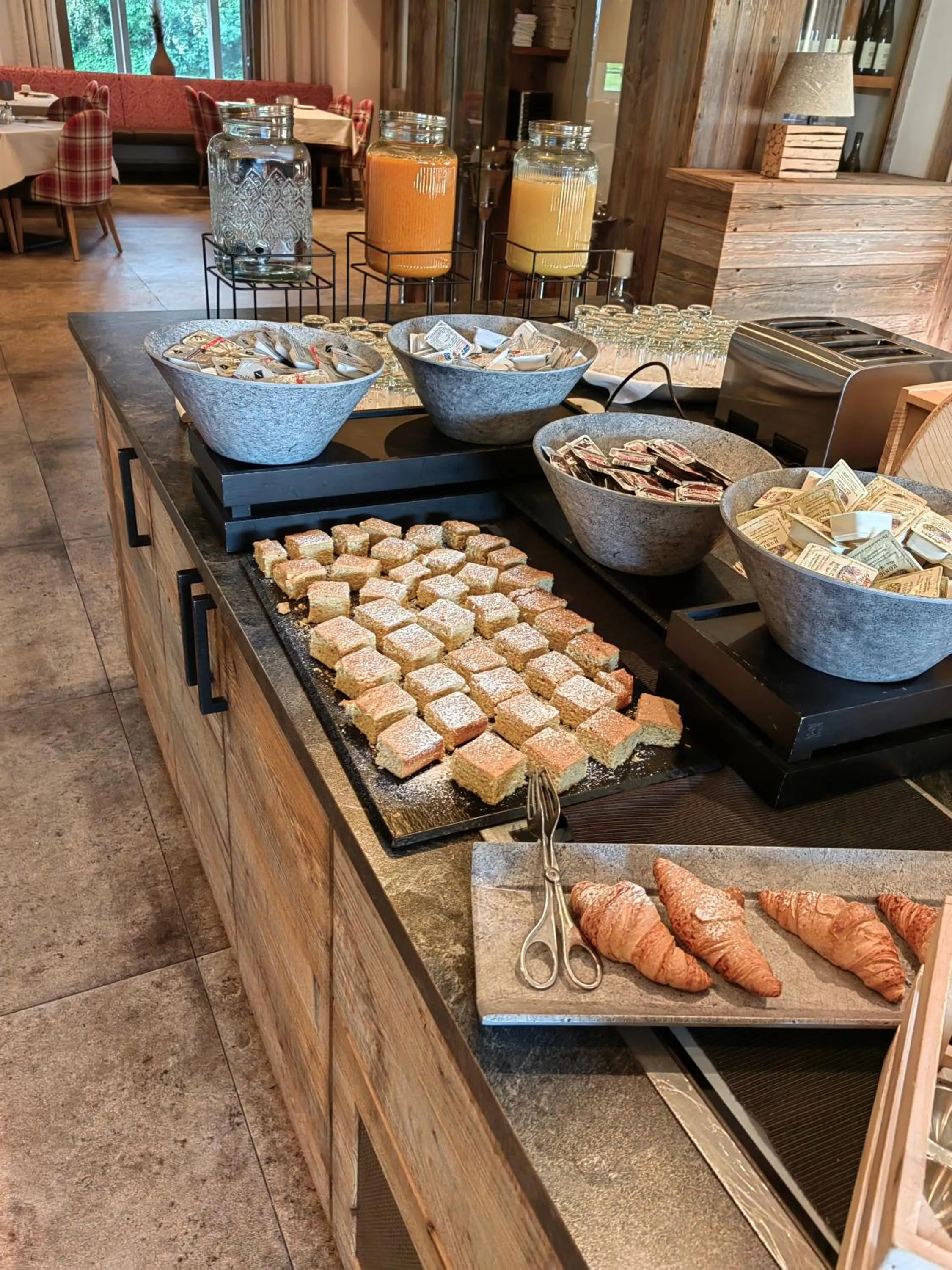 Breakfast in Hotel Stubai