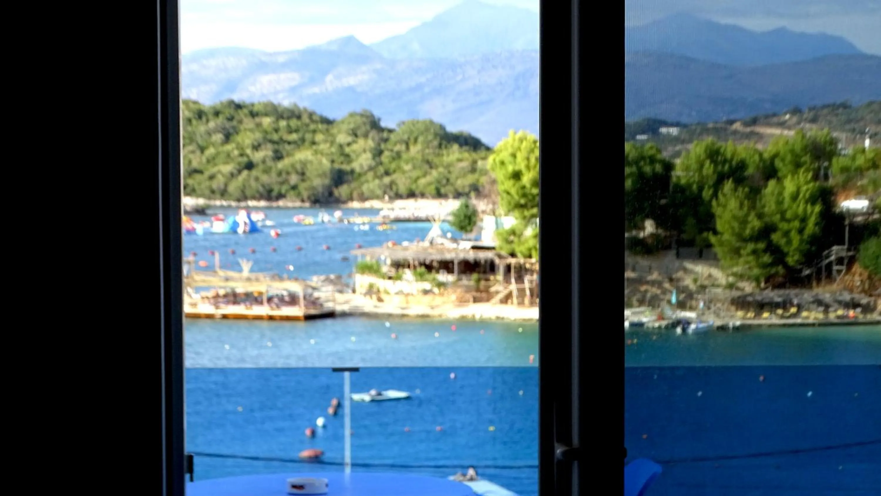 Sea view in Hotel De Luna