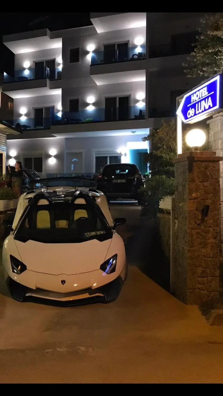 Property building in Hotel De Luna