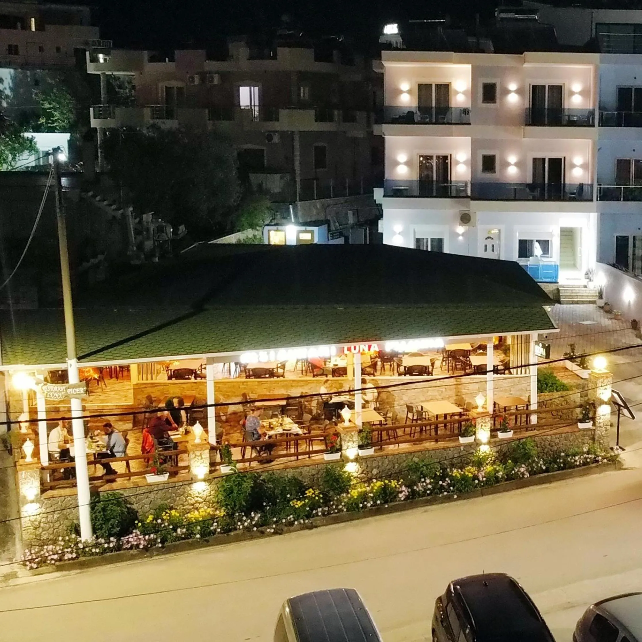 Property building in Hotel De Luna