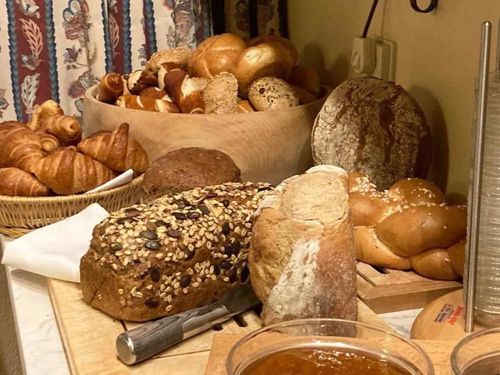 Restaurant/places to eat in Hotel Gsallbach