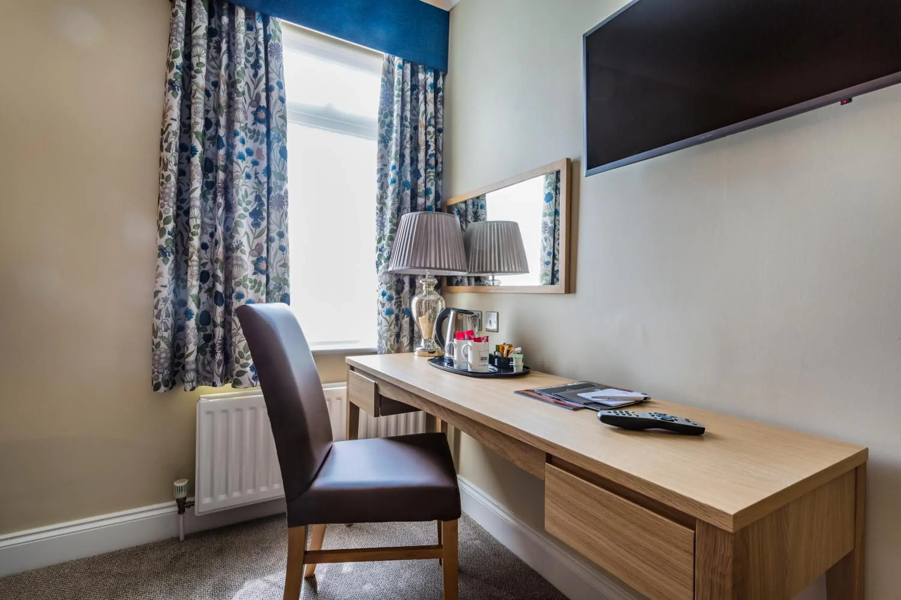 Superior Family Room in The Golden Lion Hotel, St Ives, Cambridgeshire - The Coaching Inn Group Superior Family Room in The Golden Lion Hotel, St Ives, Cambridgeshire - The Coaching Inn Group