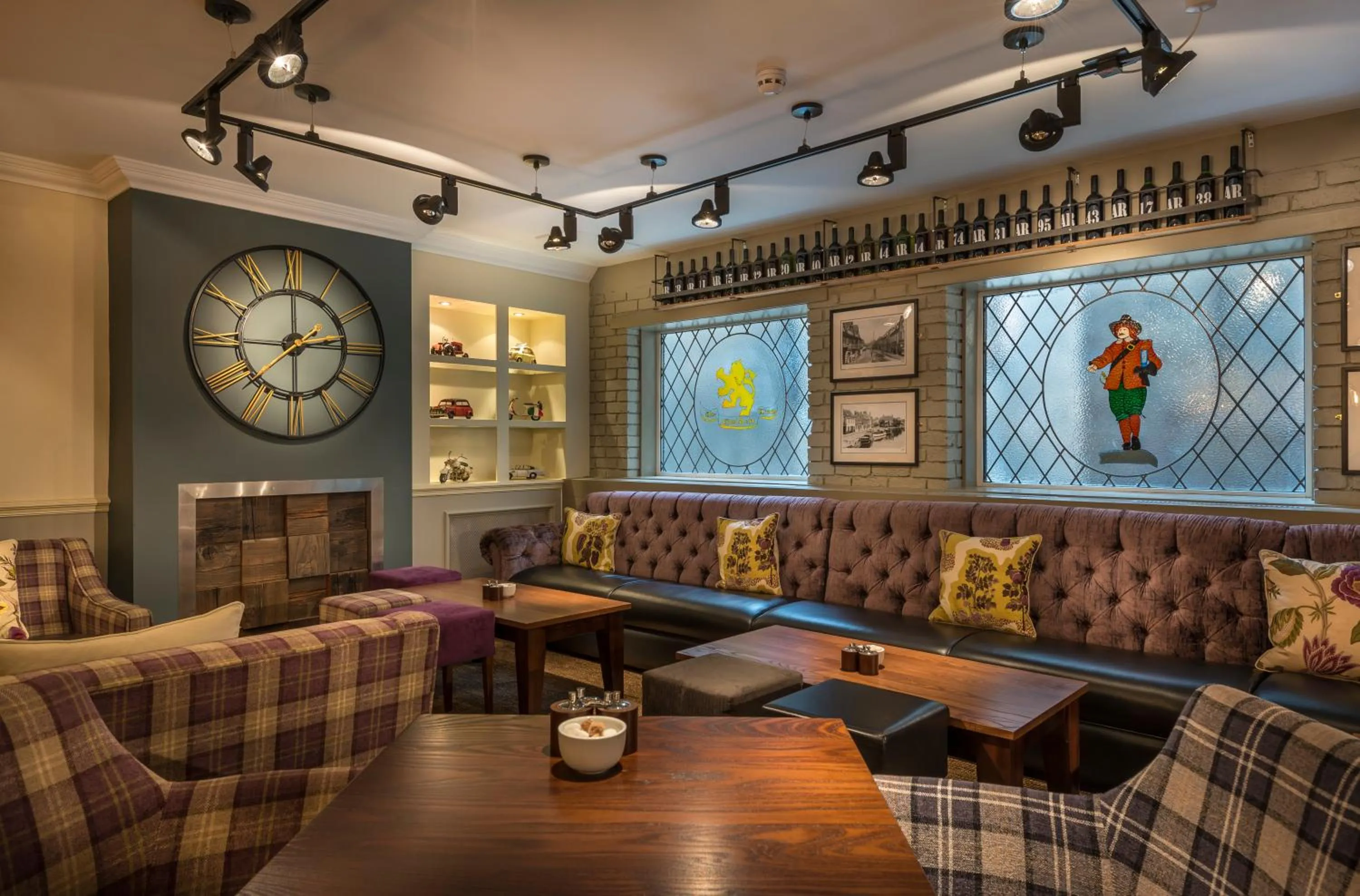 Lounge or bar in The Golden Lion Hotel, St Ives, Cambridgeshire - The Coaching Inn Group