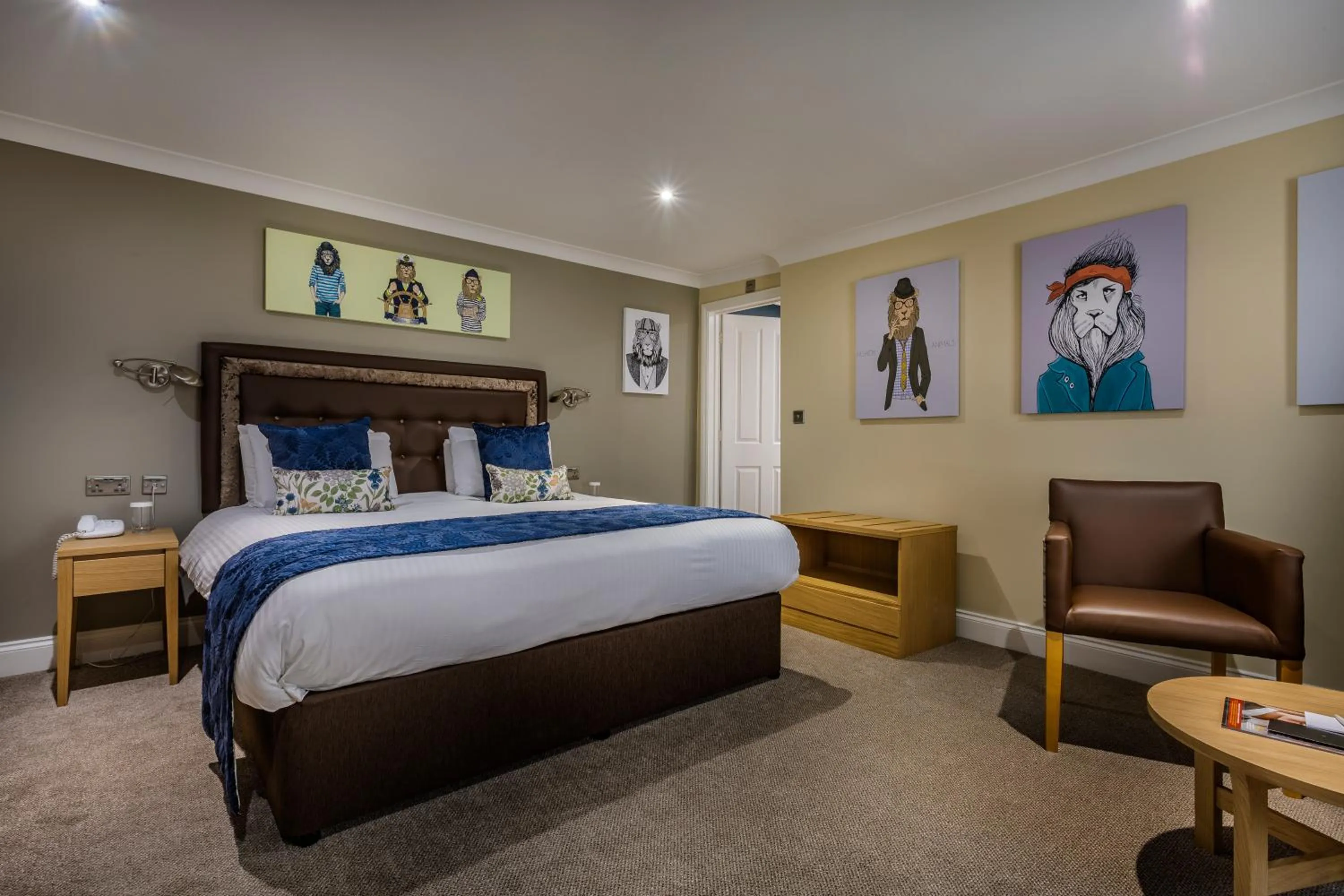 Bed in The Golden Lion Hotel, St Ives, Cambridgeshire - The Coaching Inn Group