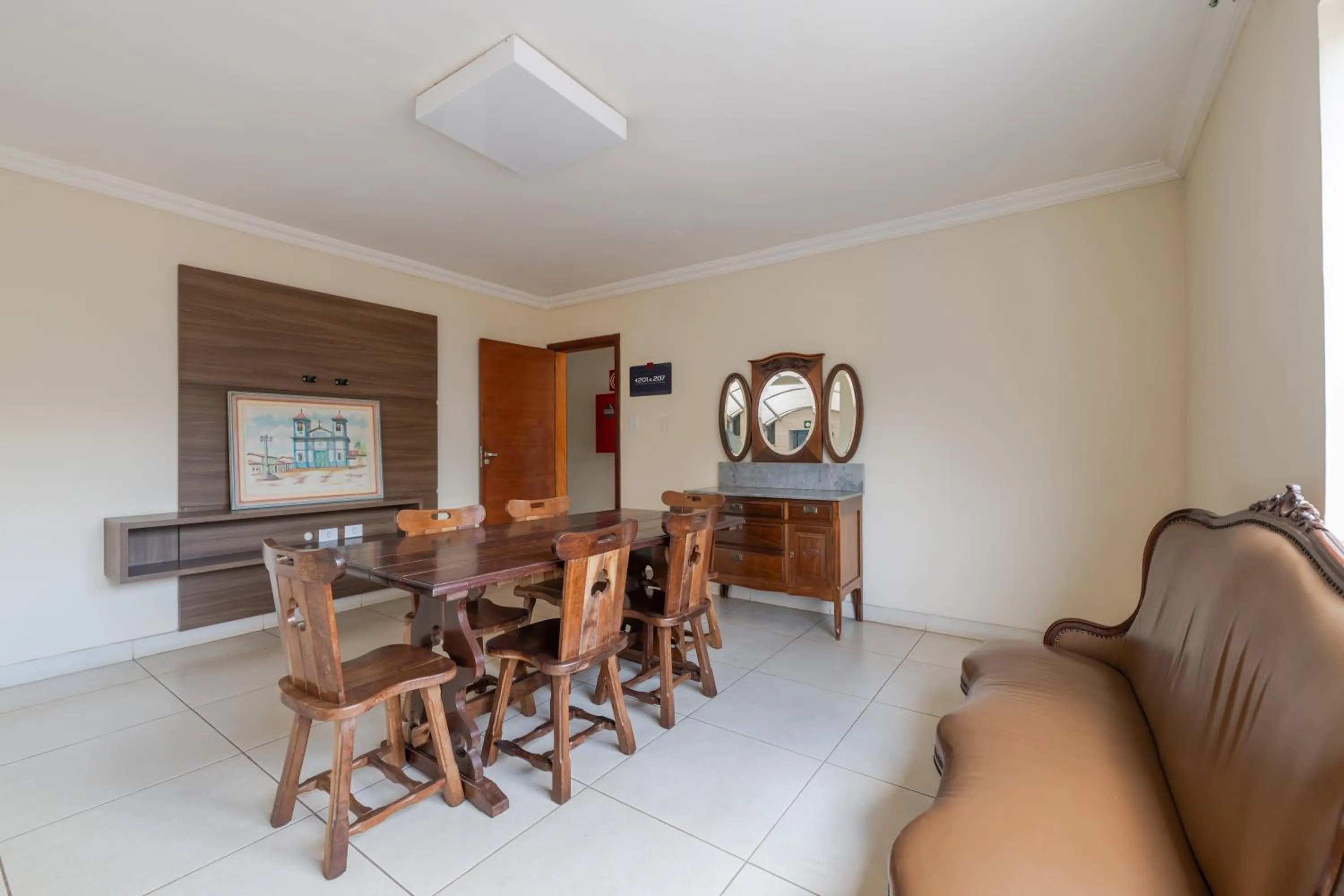 Vektor Hotéis - Unidade Mariana