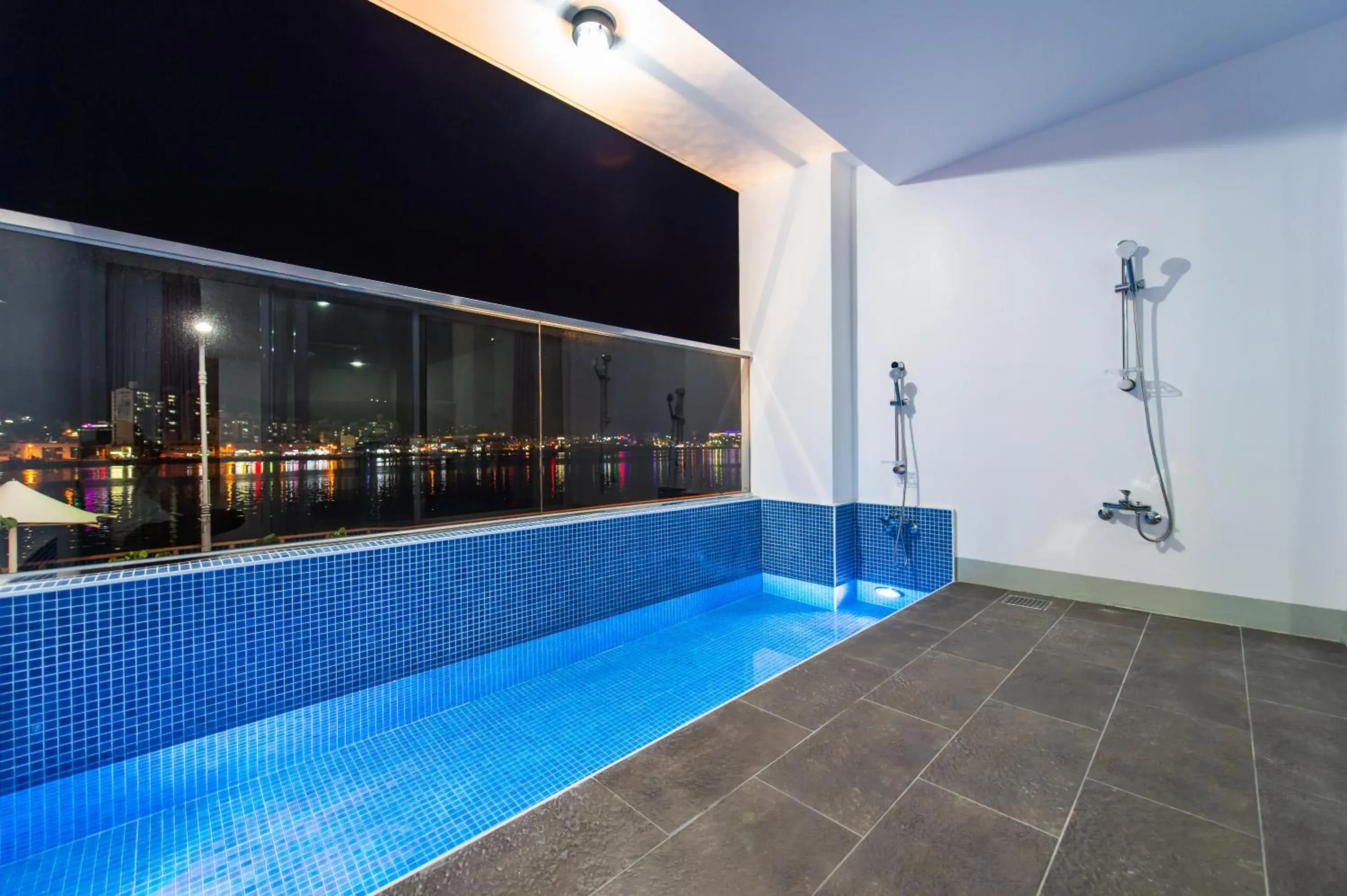 Swimming pool in Fortuna Hotel Swimming pool in Fortuna Hotel