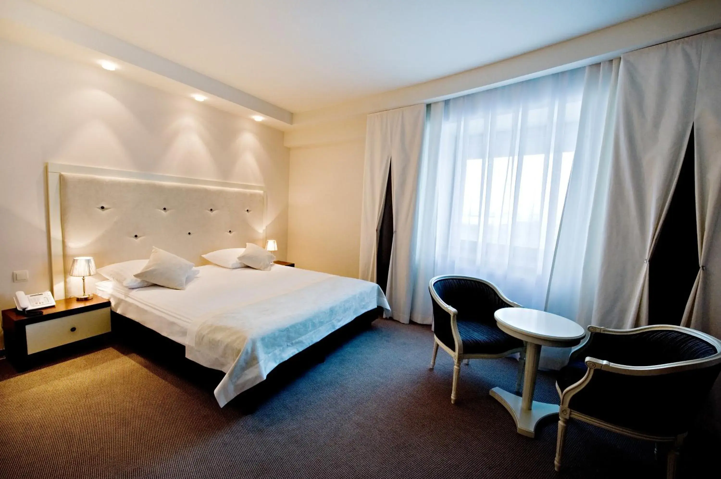 Deluxe Double or Twin Room in Hotel Prezydencki 4-star Deluxe Double or Twin Room in Hotel Prezydencki 4-star