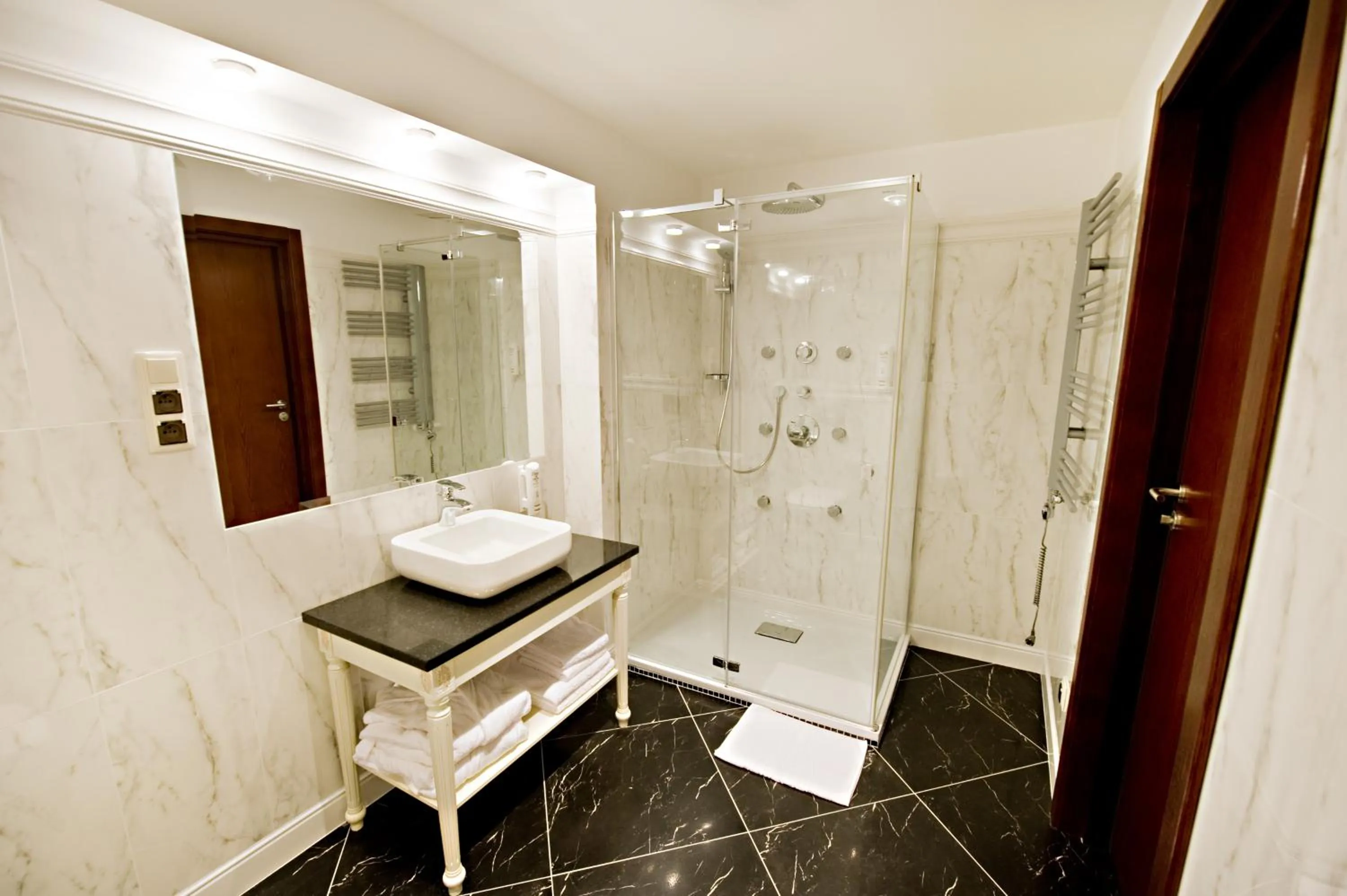Bathroom in Hotel Prezydencki 4-star