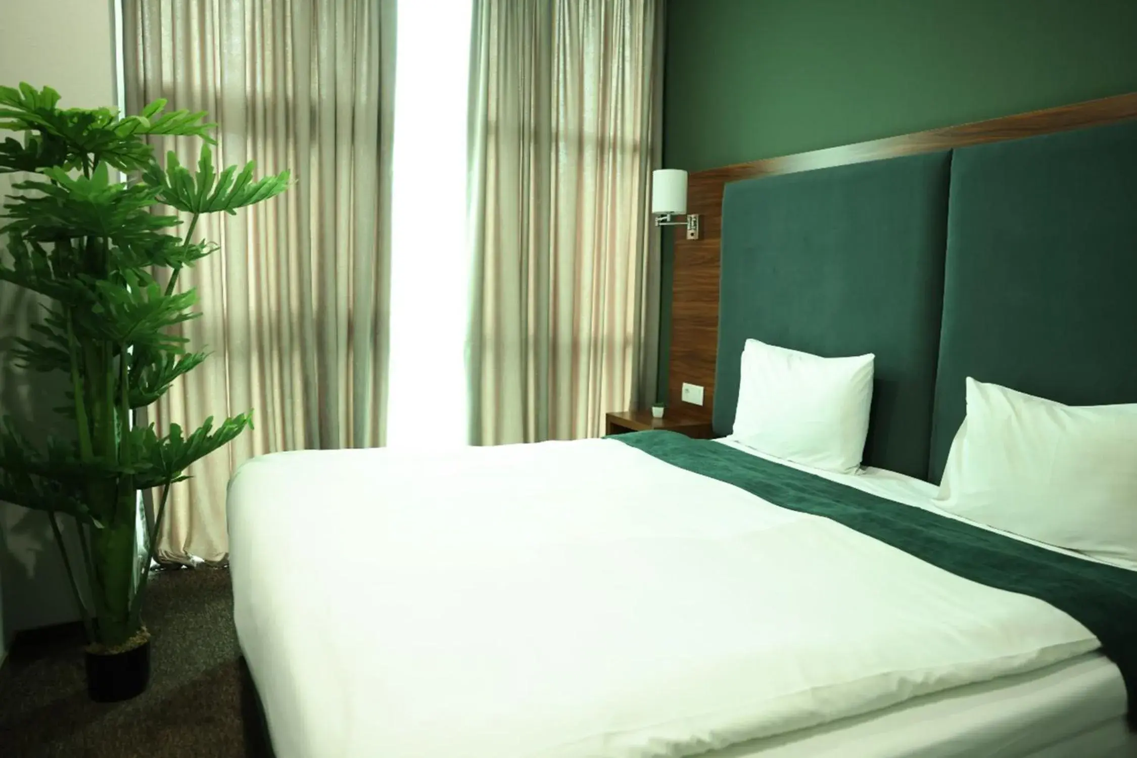 Facade/entrance, Bed in Green Tower Hotel Facade/entrance, Bed in Green Tower Hotel