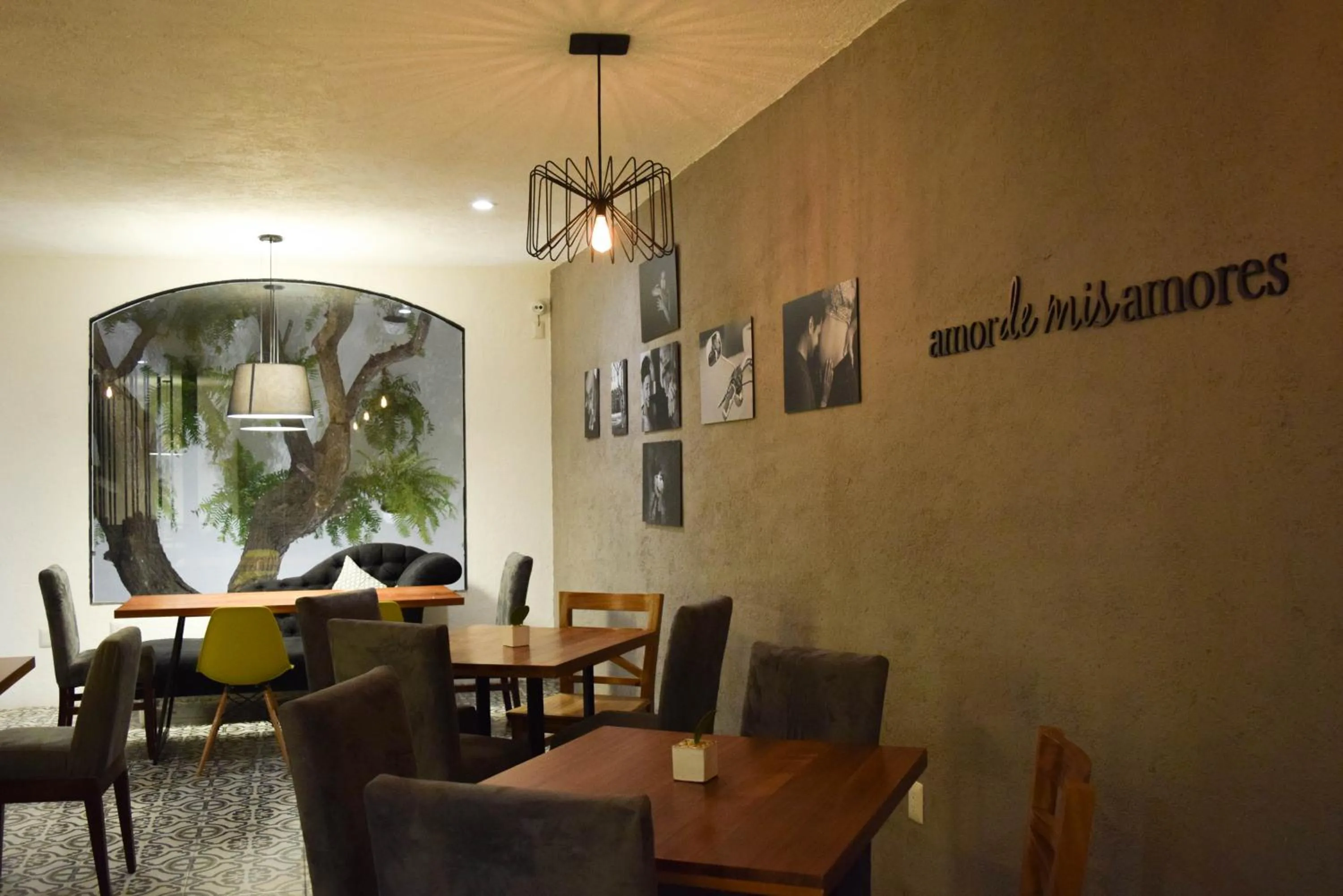 Restaurant/places to eat in Hotel Casa Andaria