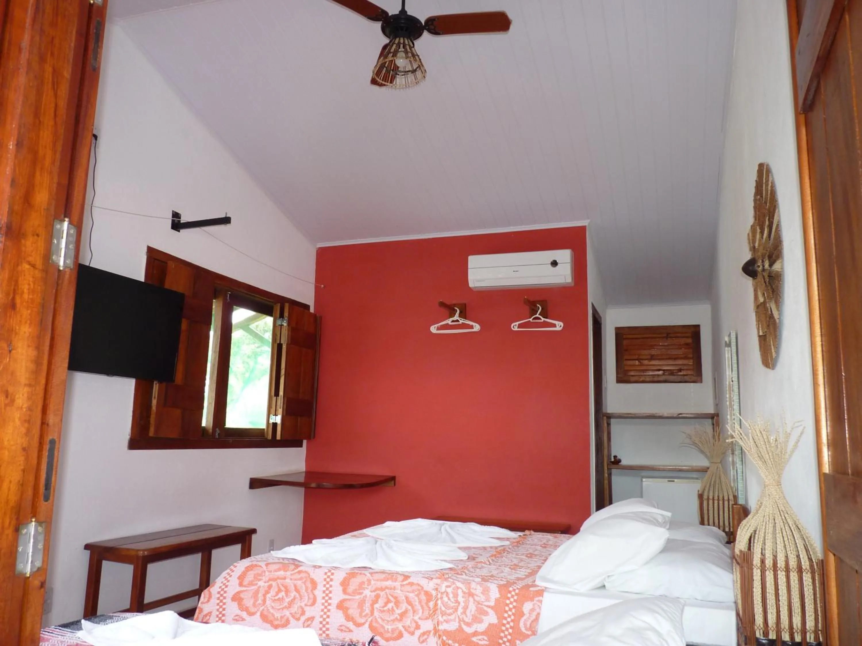 Photo of the whole room, Bed in Pousada Meu Sossego