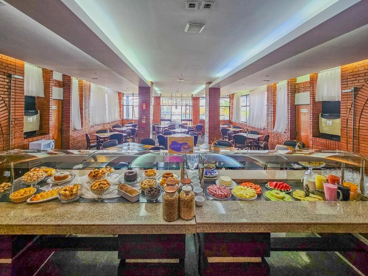 Food and drinks in Hotel Verdes Mares