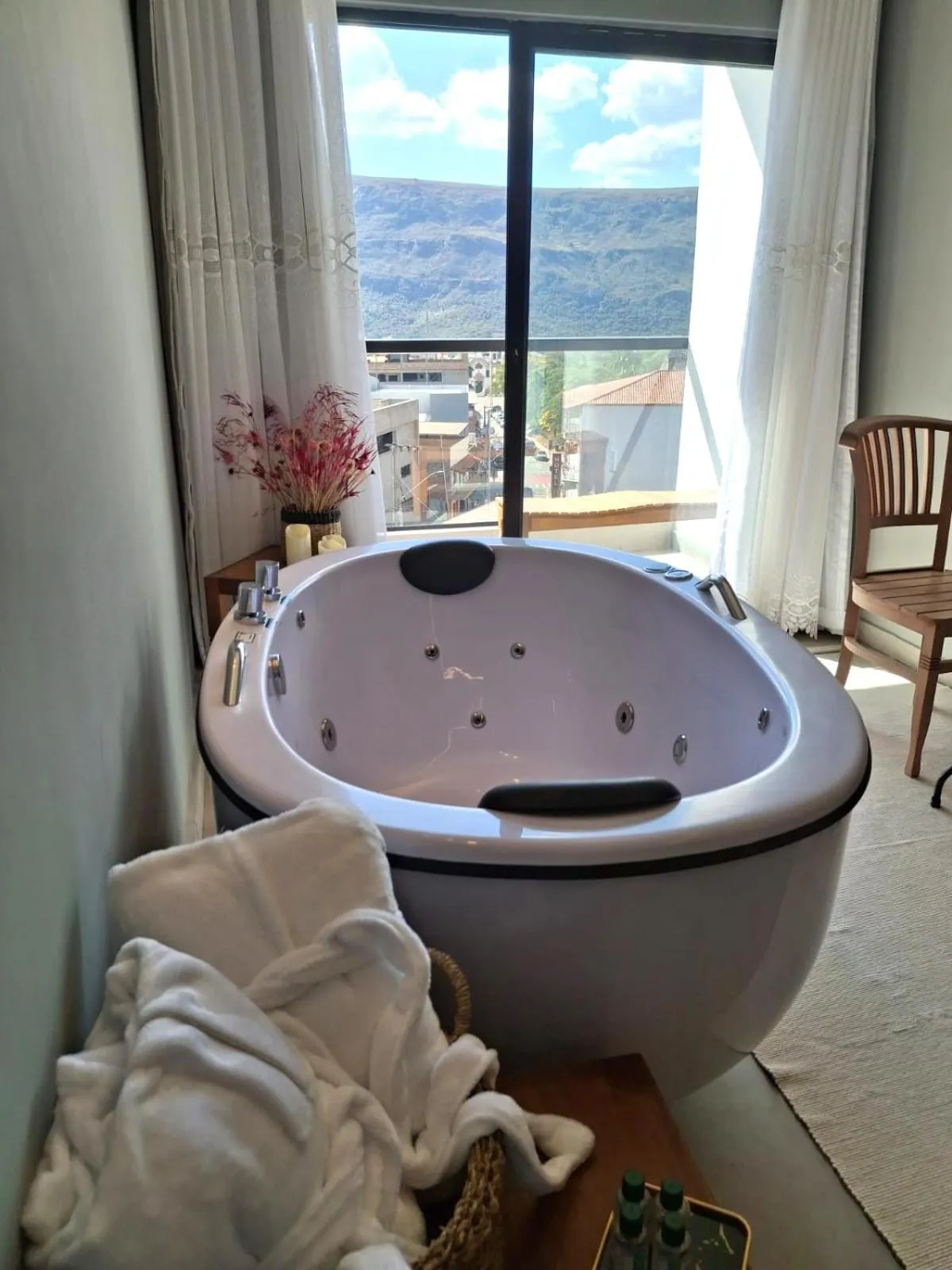 Hot Tub in Hotel Verdes Mares