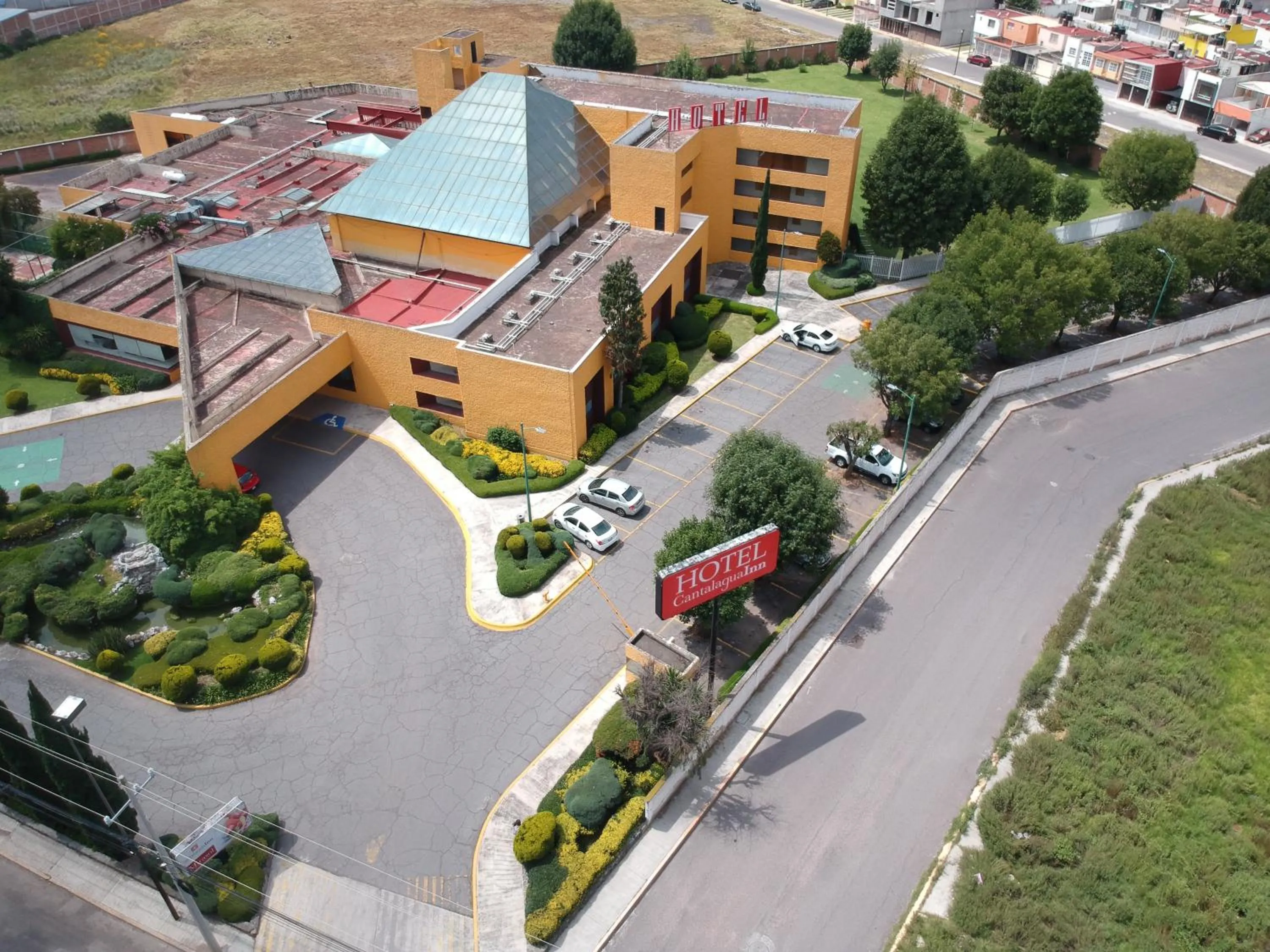 Property building in Cantalagua Inn