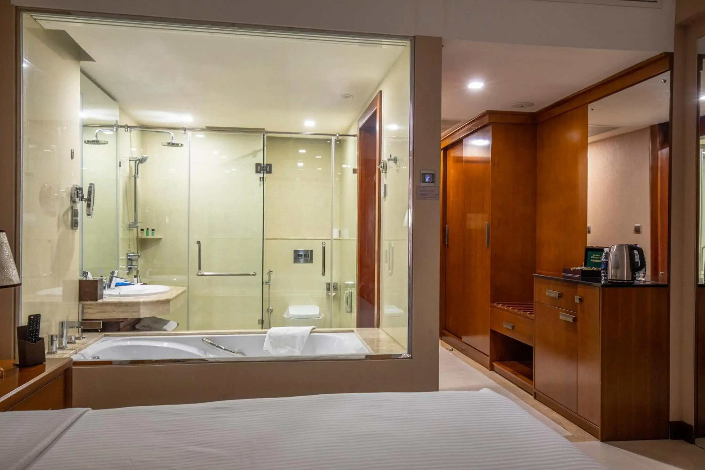 Toilet, Bed in Marino Beach Colombo Toilet, Bed in Marino Beach Colombo