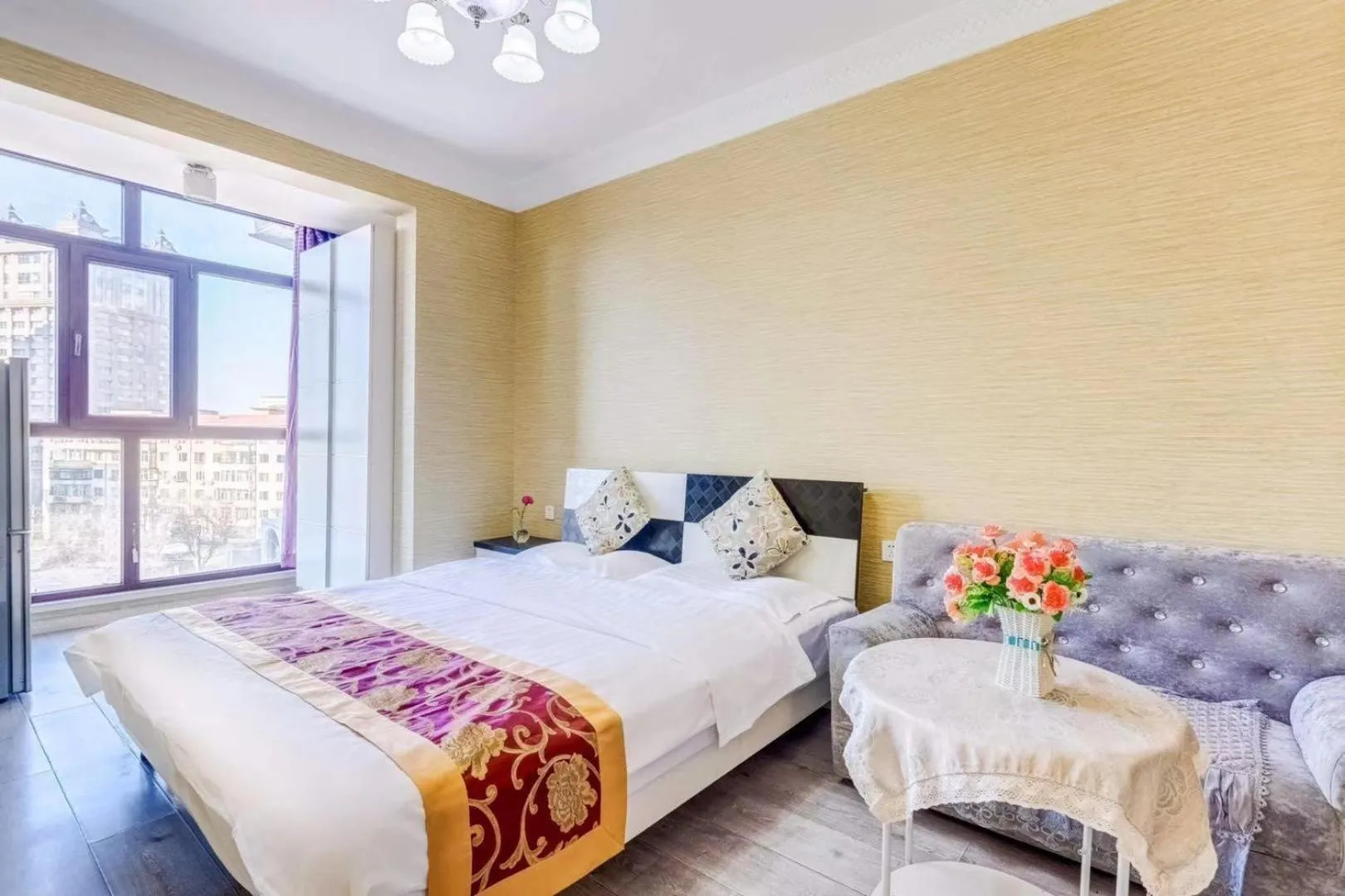 Standard Apartment in Utopia Apartment