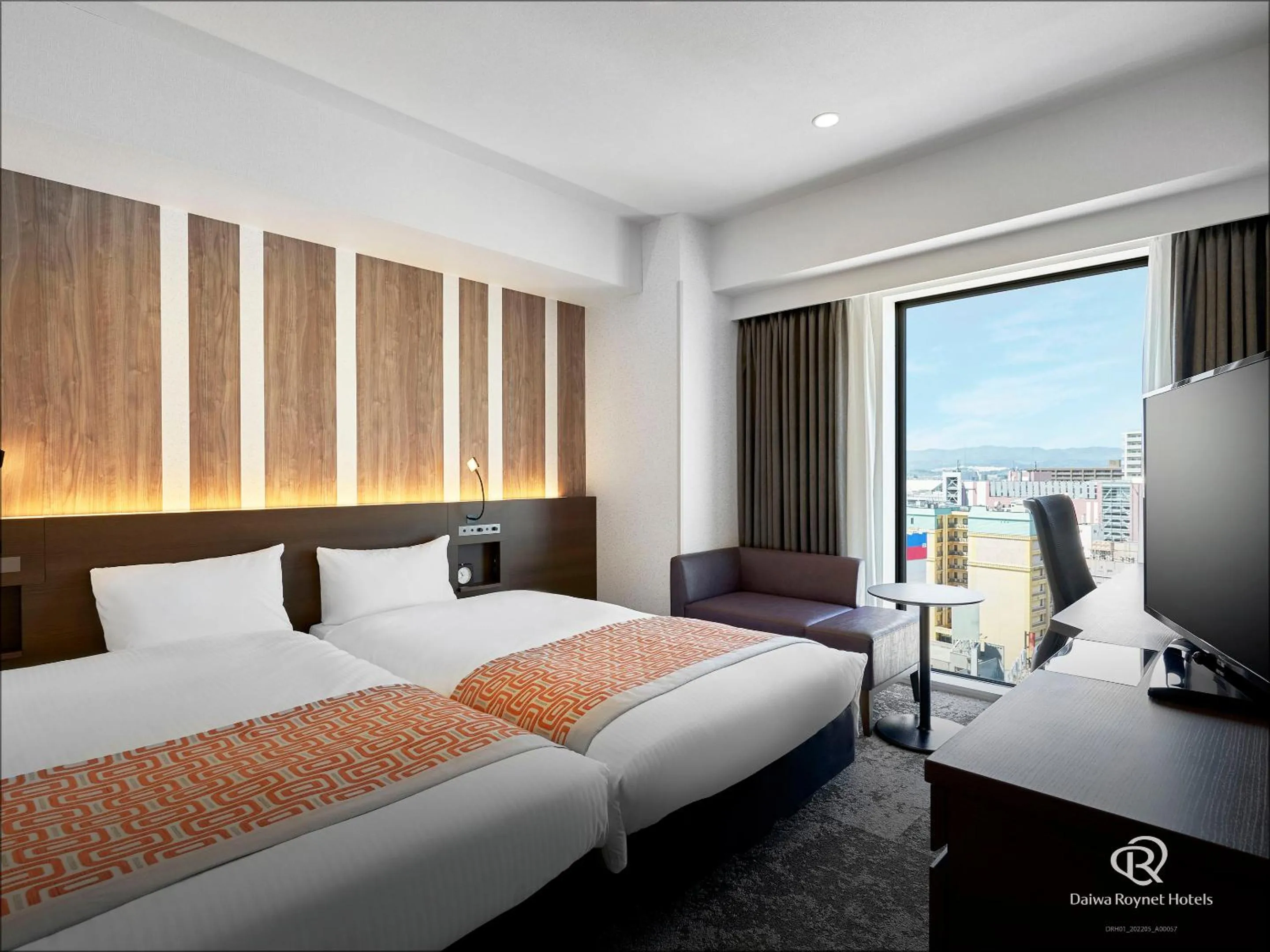 Photo of the whole room, Bed in Daiwa Roynet Hotel Aomori