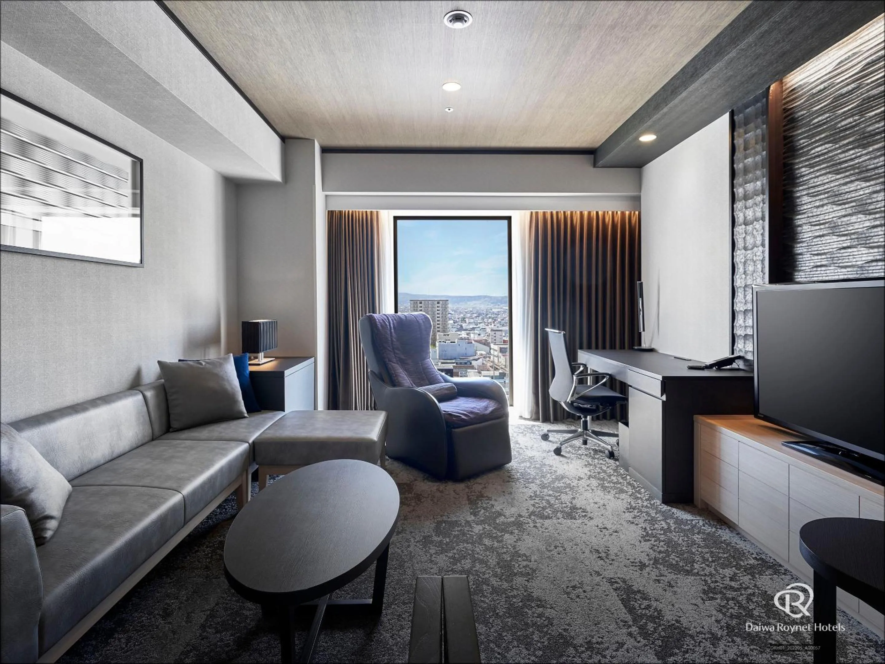 Living room, Bed in Daiwa Roynet Hotel Aomori