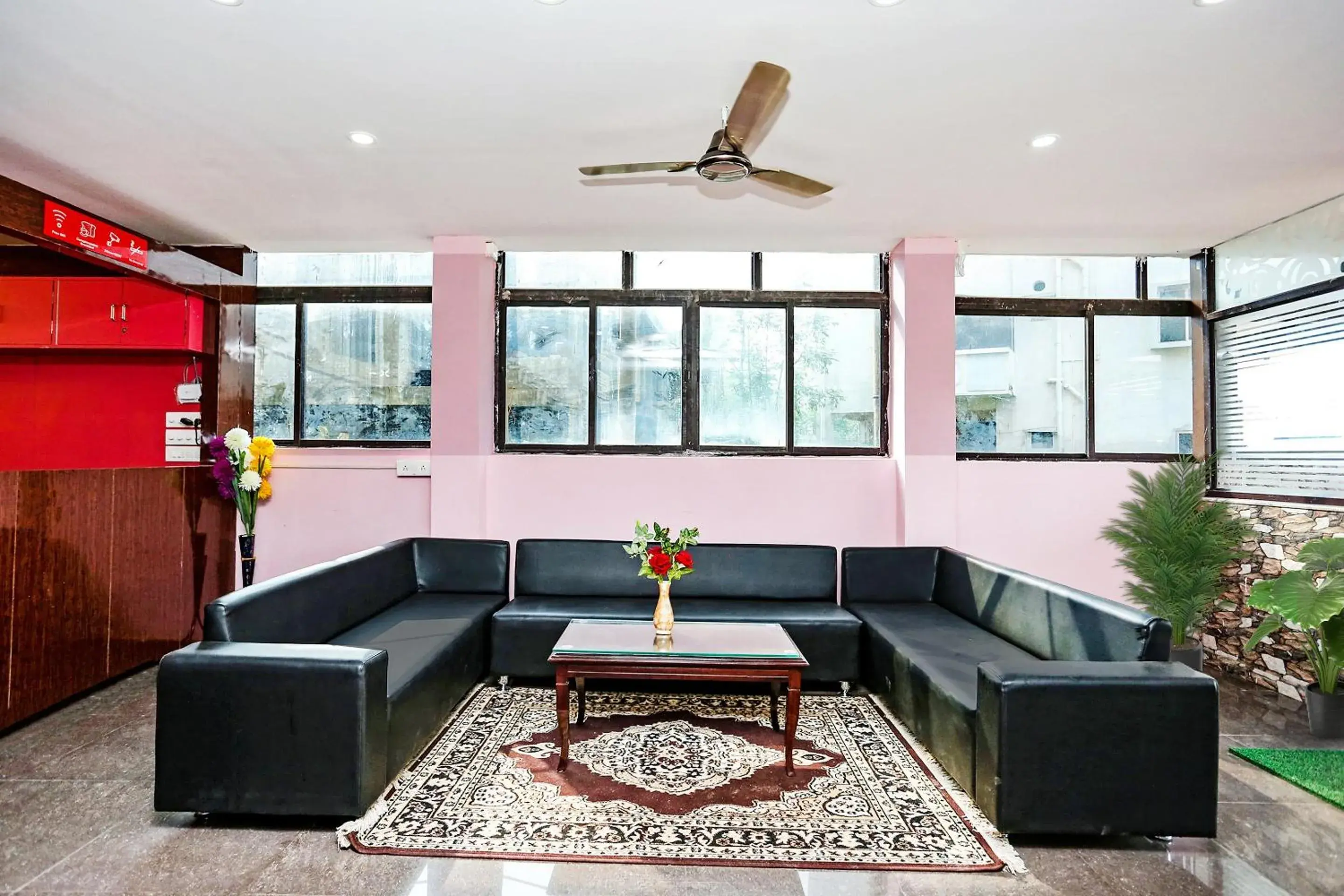 Lobby or reception in Super Collection O Aryan hotel Lobby or reception in Super Collection O Aryan hotel