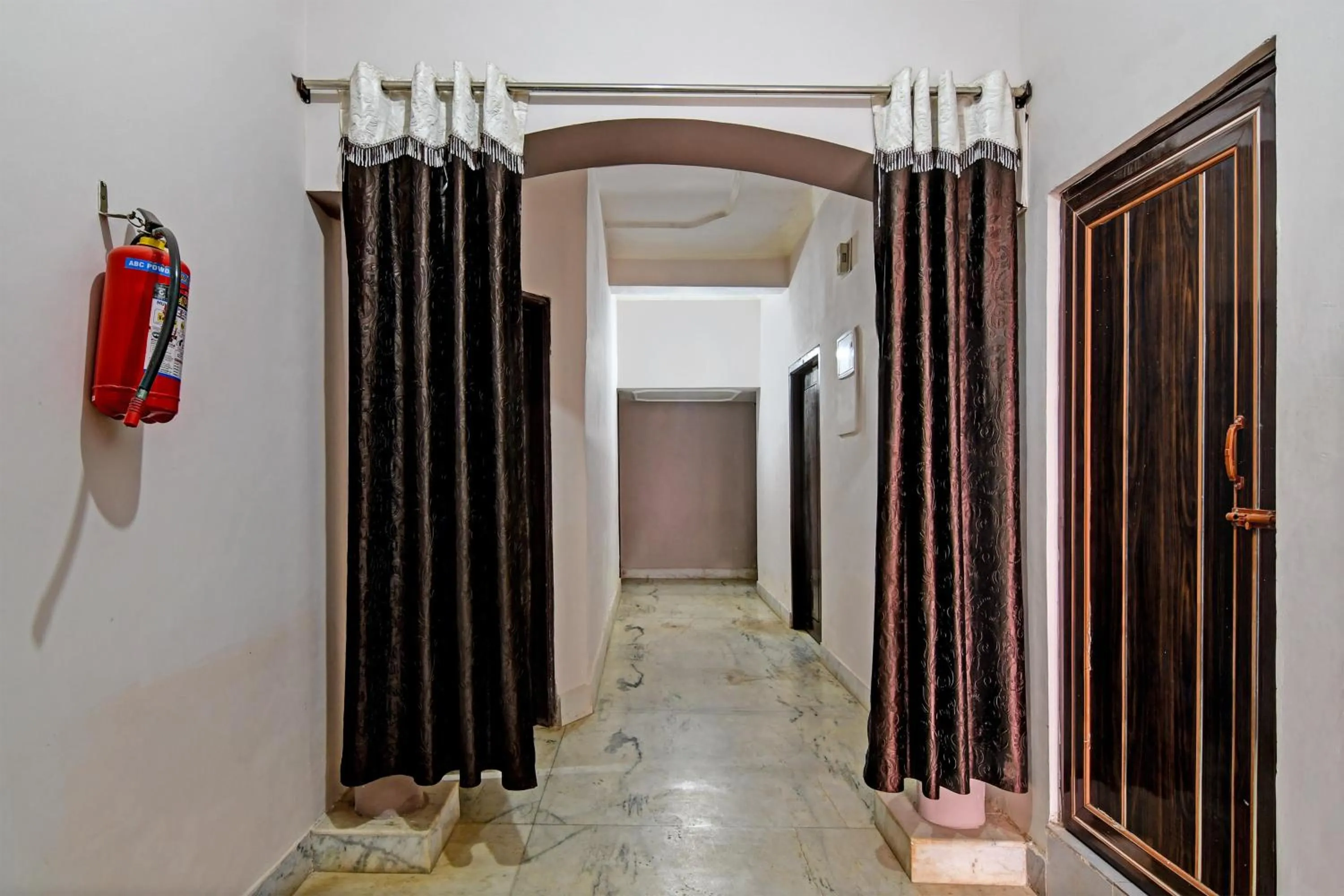 Lobby or reception in Hotel O Regal Stays