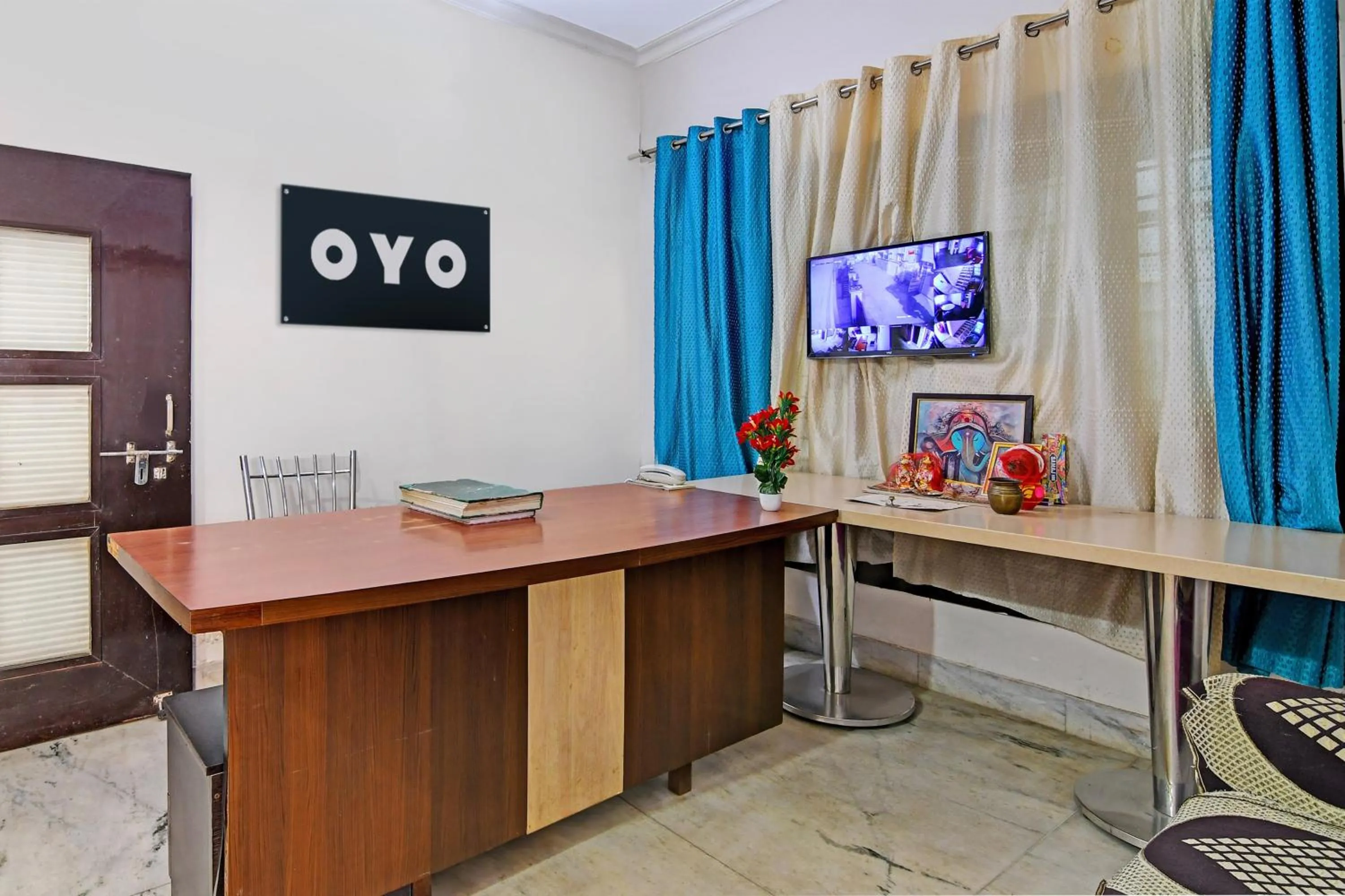 Lobby or reception in Hotel O Regal Stays