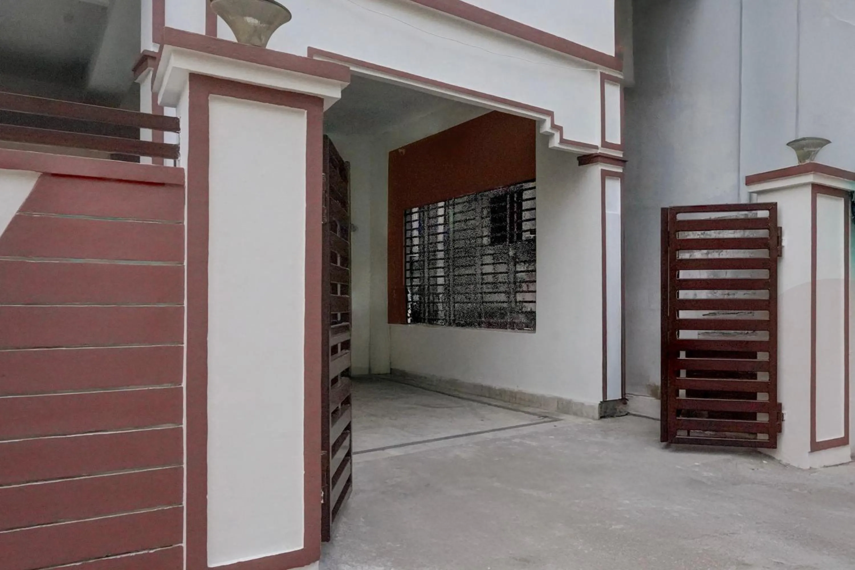 Facade/entrance in Collection O ITER Bhubaneswar Formerly Regal Stays