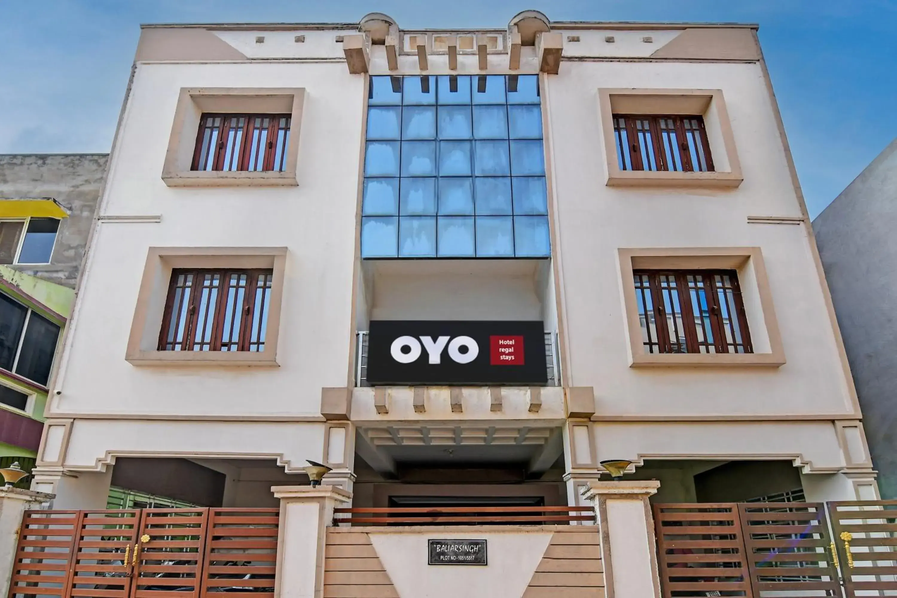 Facade/entrance in Hotel O Regal Stays Facade/entrance in Hotel O Regal Stays