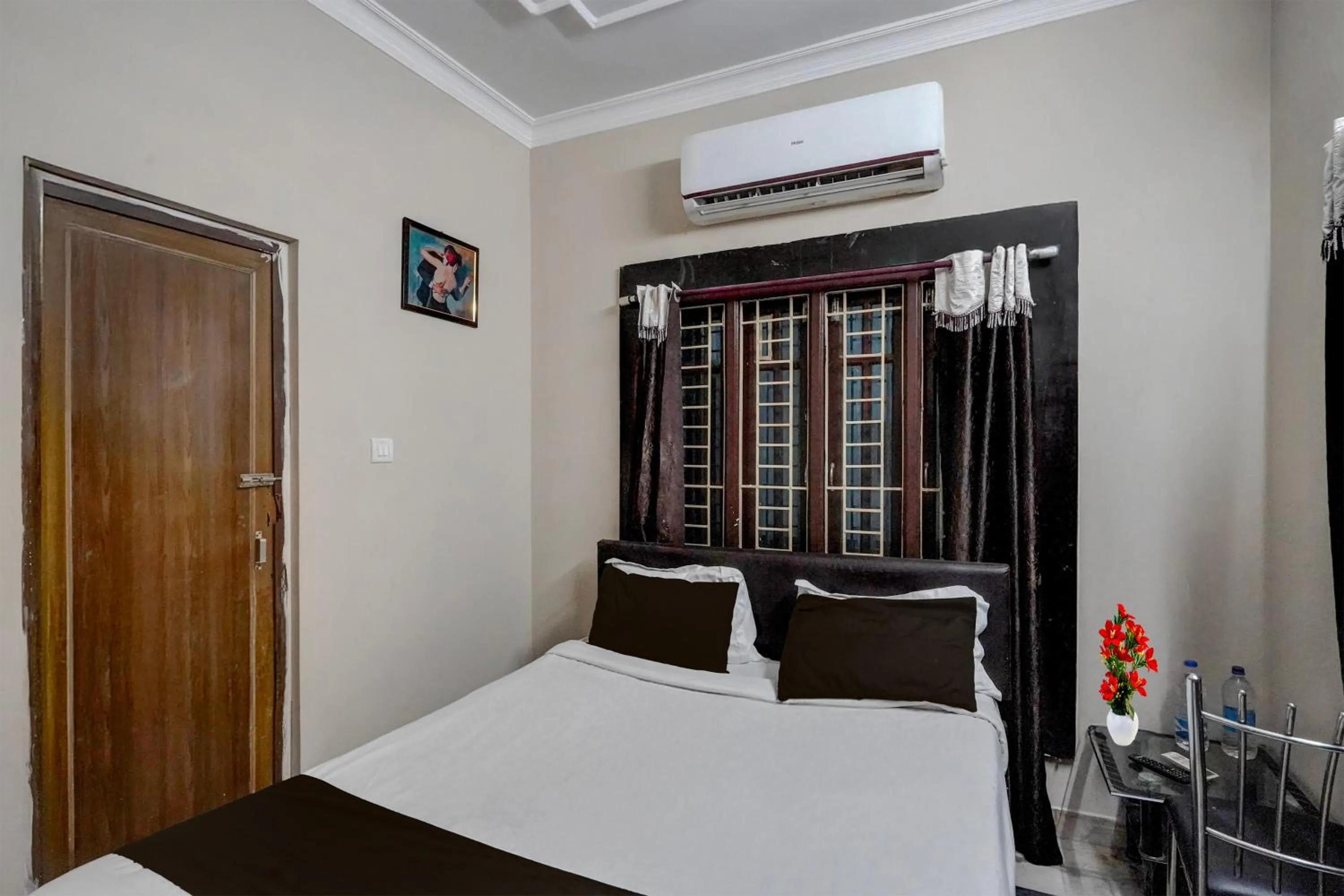 Bedroom, Bed in Collection O ITER Bhubaneswar Formerly Regal Stays