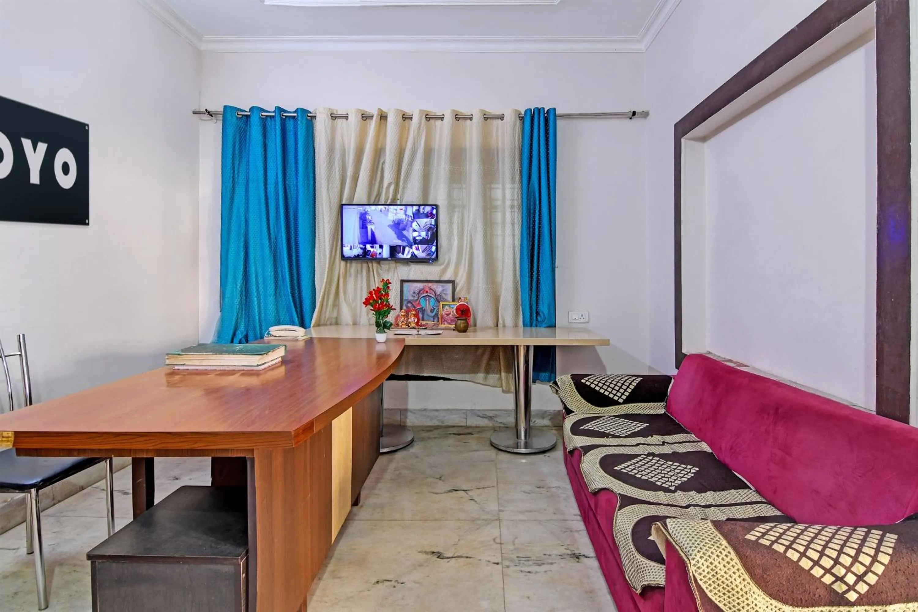 Lobby or reception in Hotel O Regal Stays