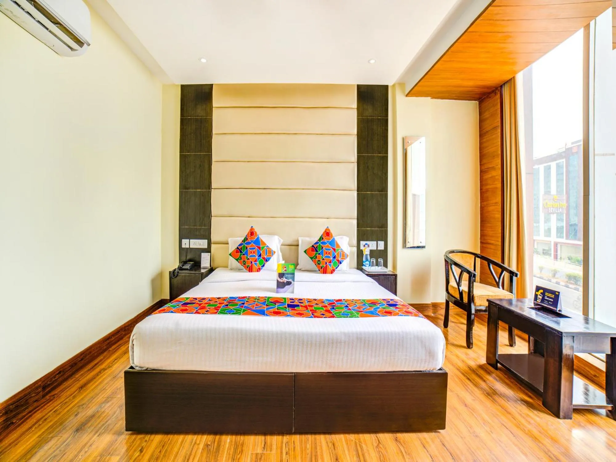 Bed in FabHotel Diamond Zirakpur