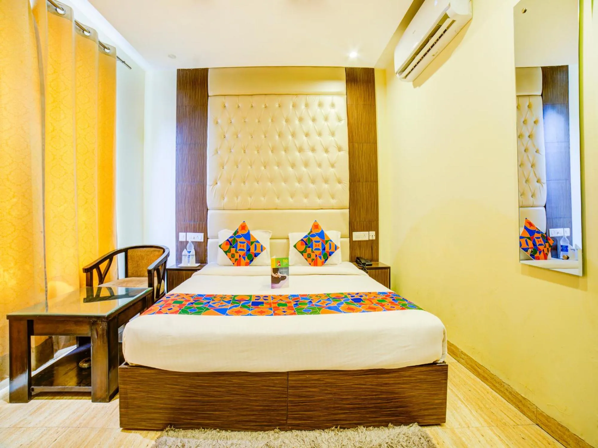Bed in FabHotel Diamond Zirakpur