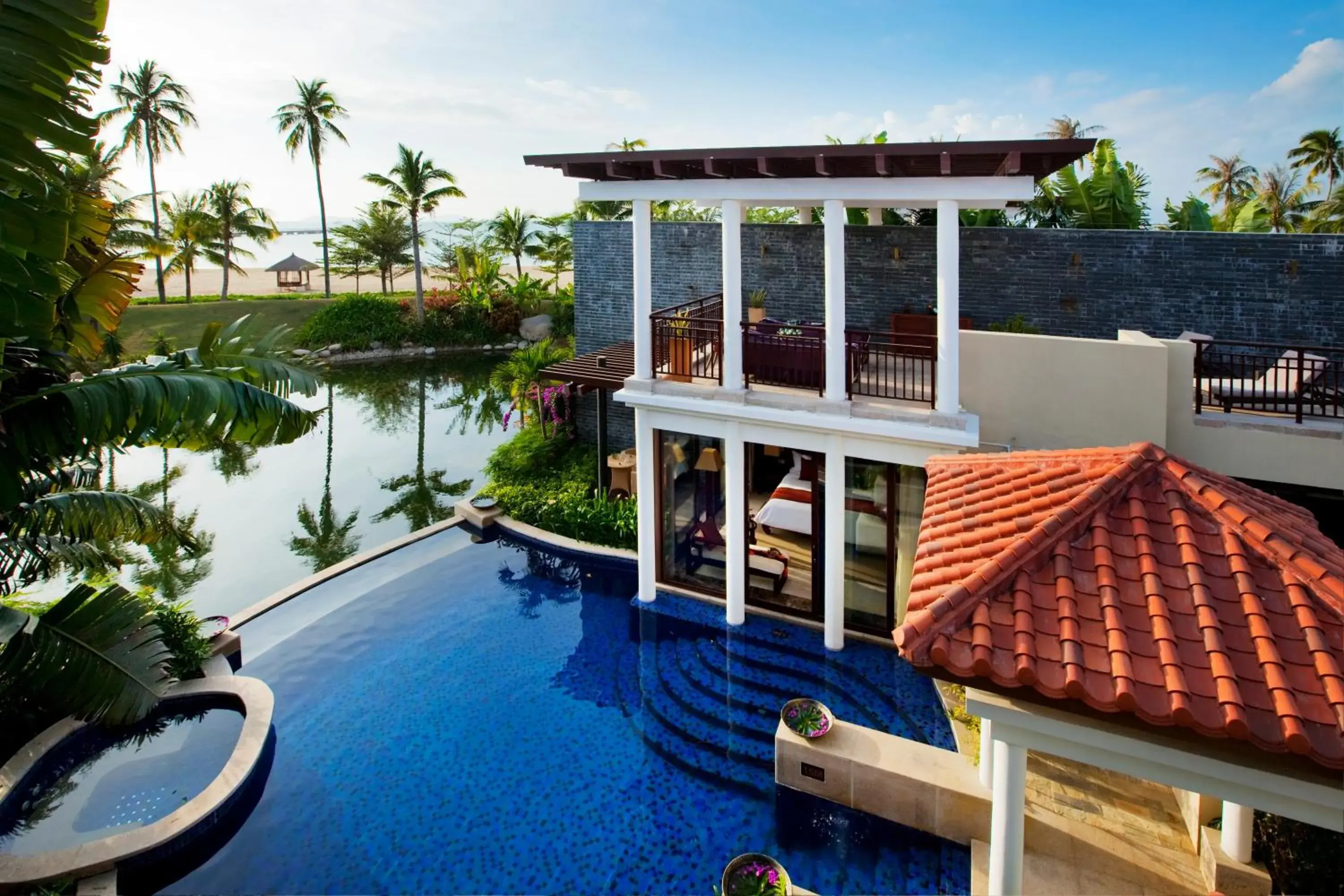 Pool view in Banyan Tree Sanya Pool view in Banyan Tree Sanya