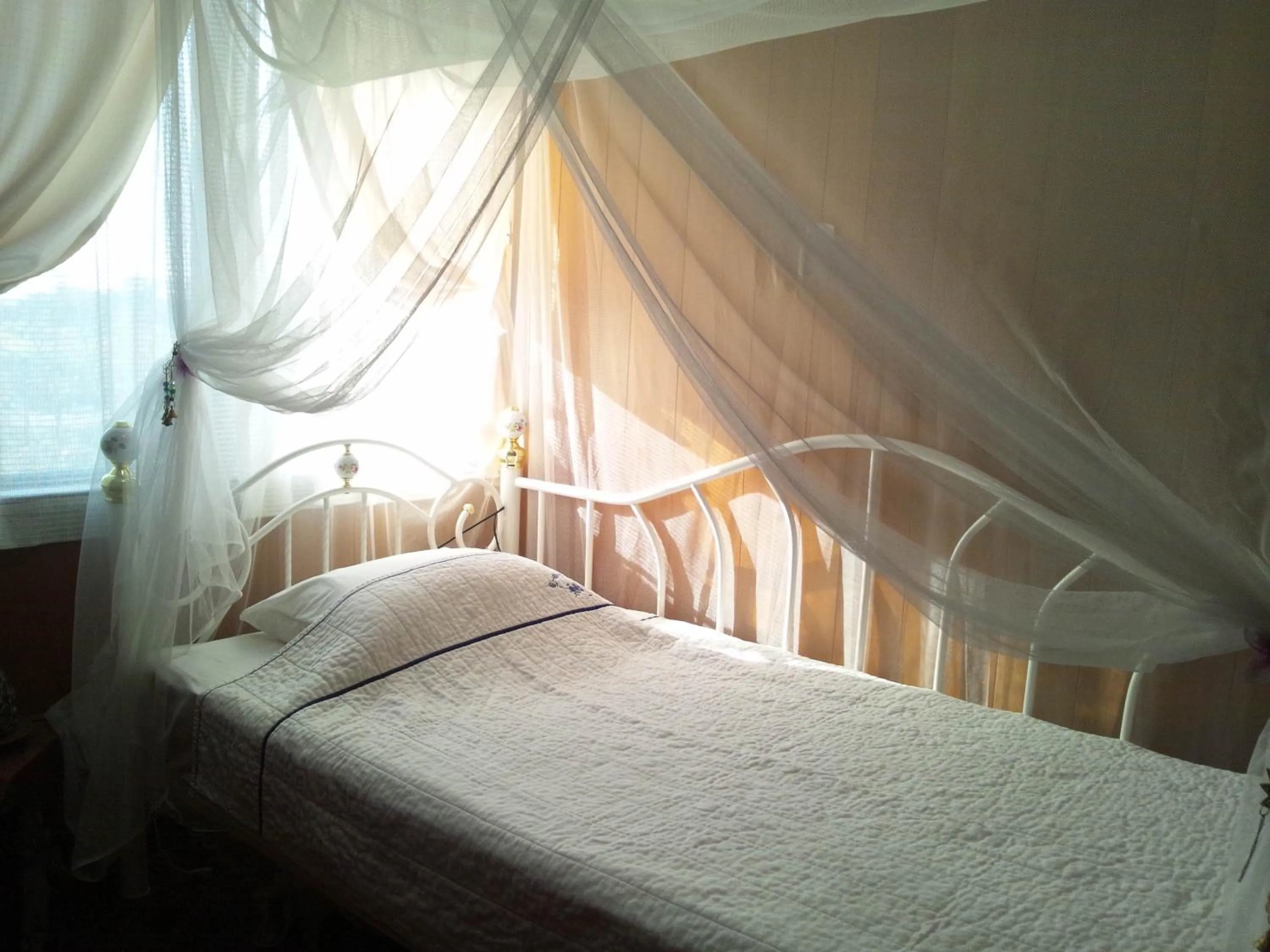 Bed in Milk-ya Women-Only Guest House