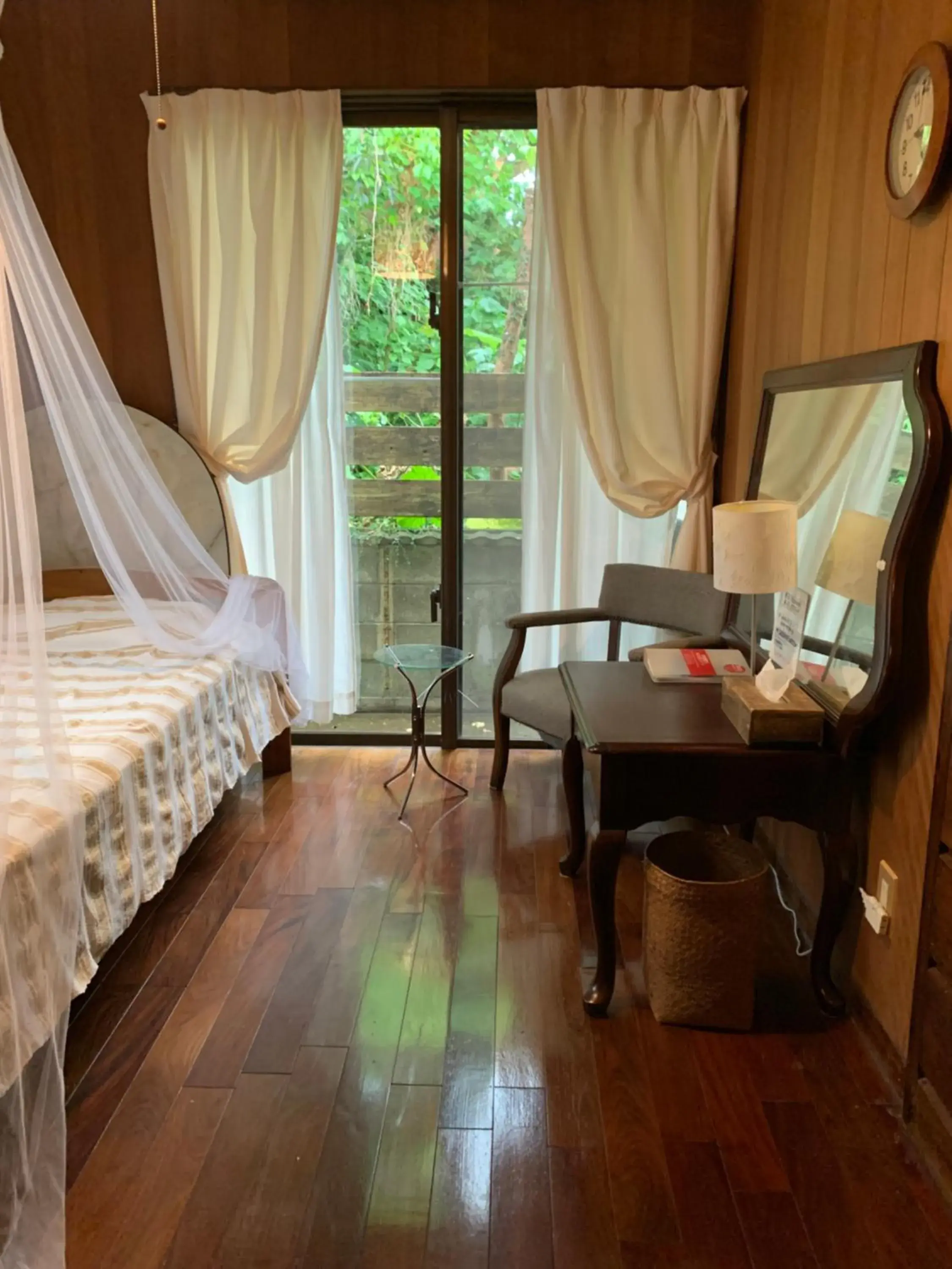 Double Room with Shared Bathroom in Milk-ya Women-Only Guest House Double Room with Shared Bathroom in Milk-ya Women-Only Guest House