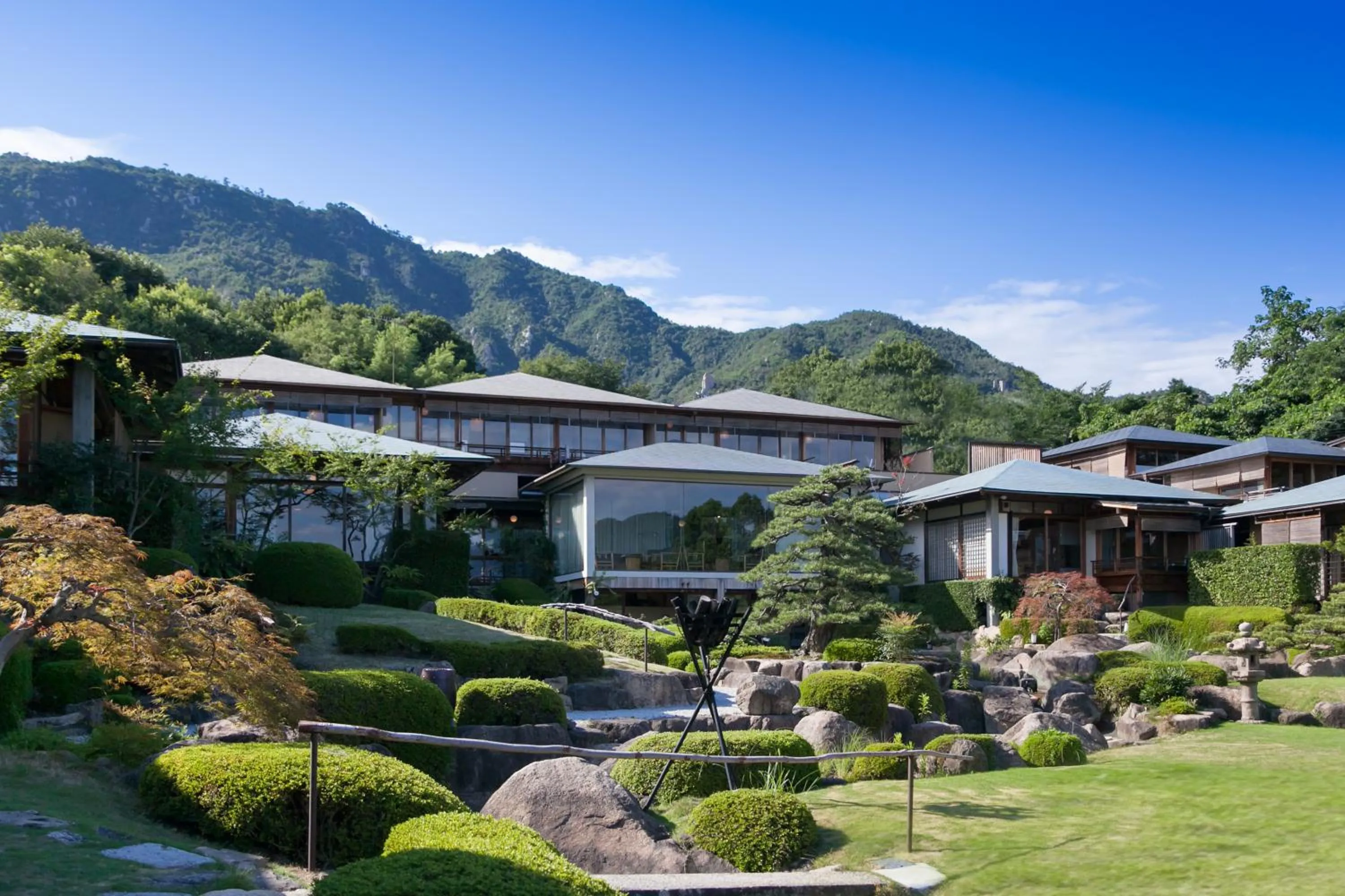 Facade/entrance in Sekitei