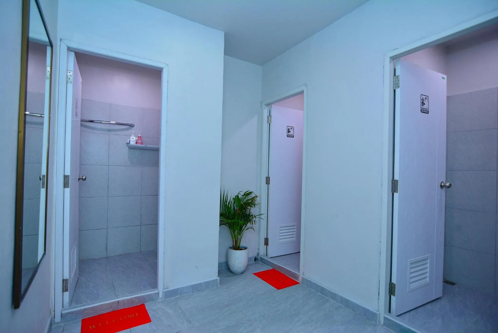 Shower in Eclipse Hostel and Bar