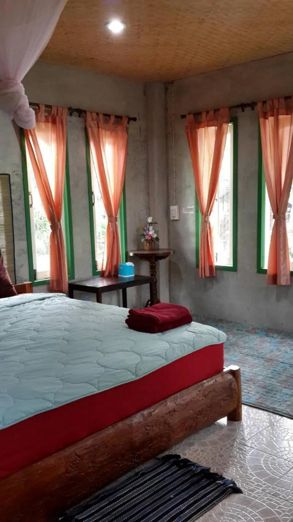 Bed in Rainbow House Pai