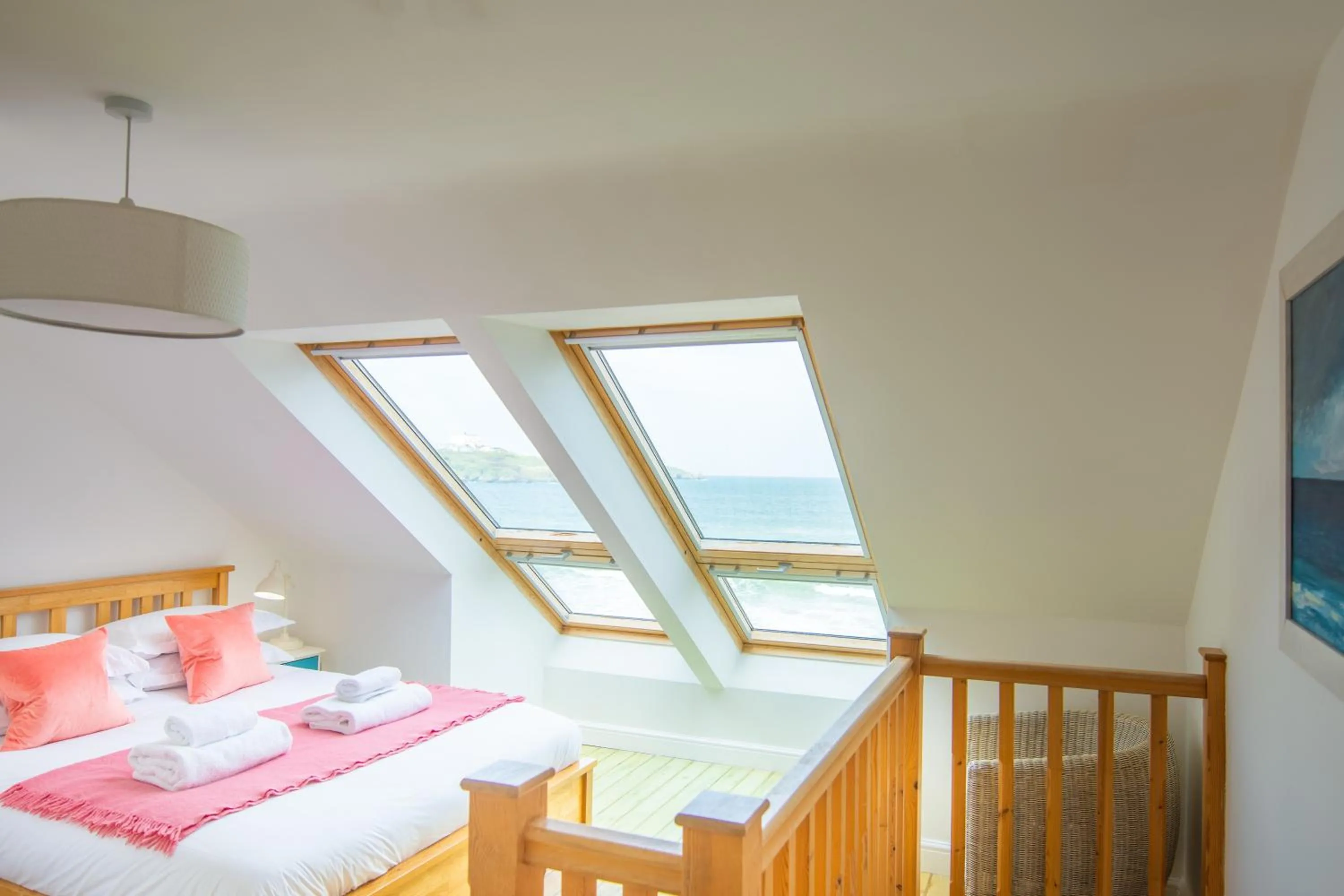 Beach, Bed in Tolcarne Beach Apartments
