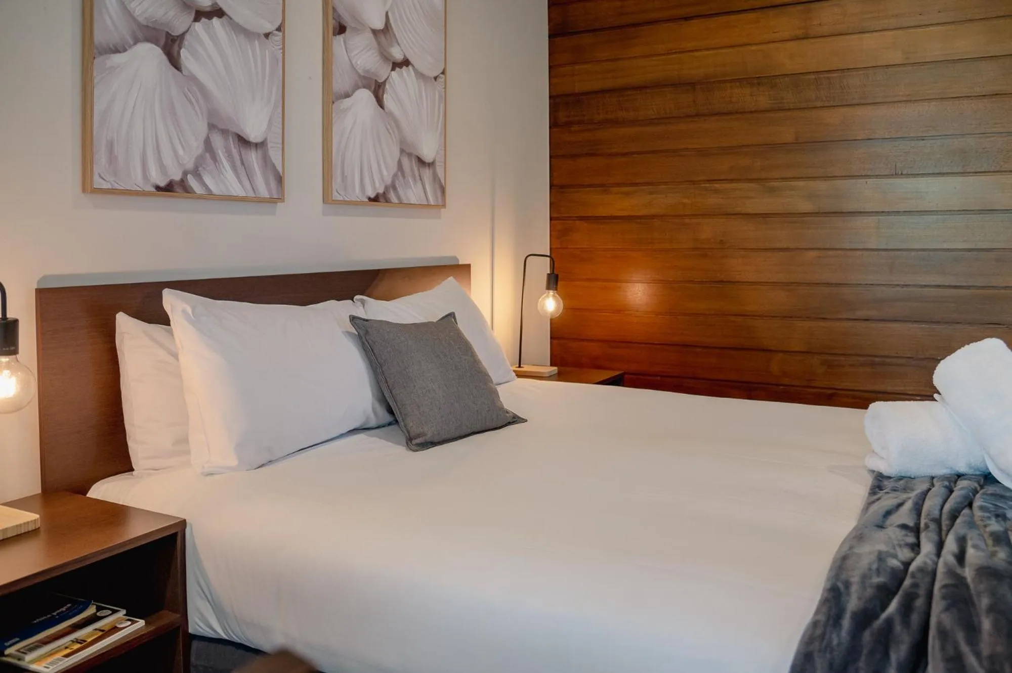 Bed in Mitchell On Main