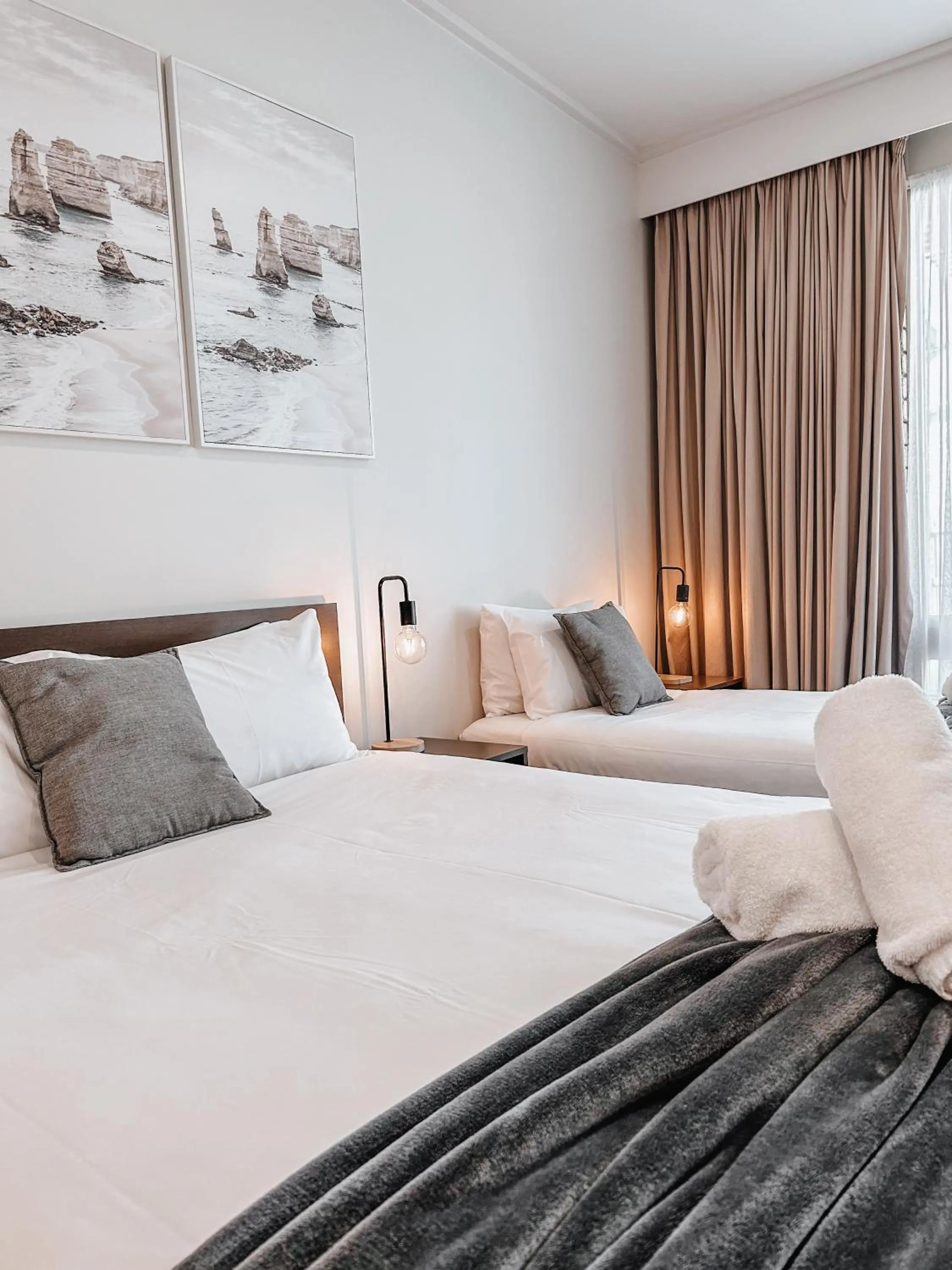 Bed in Mitchell On Main