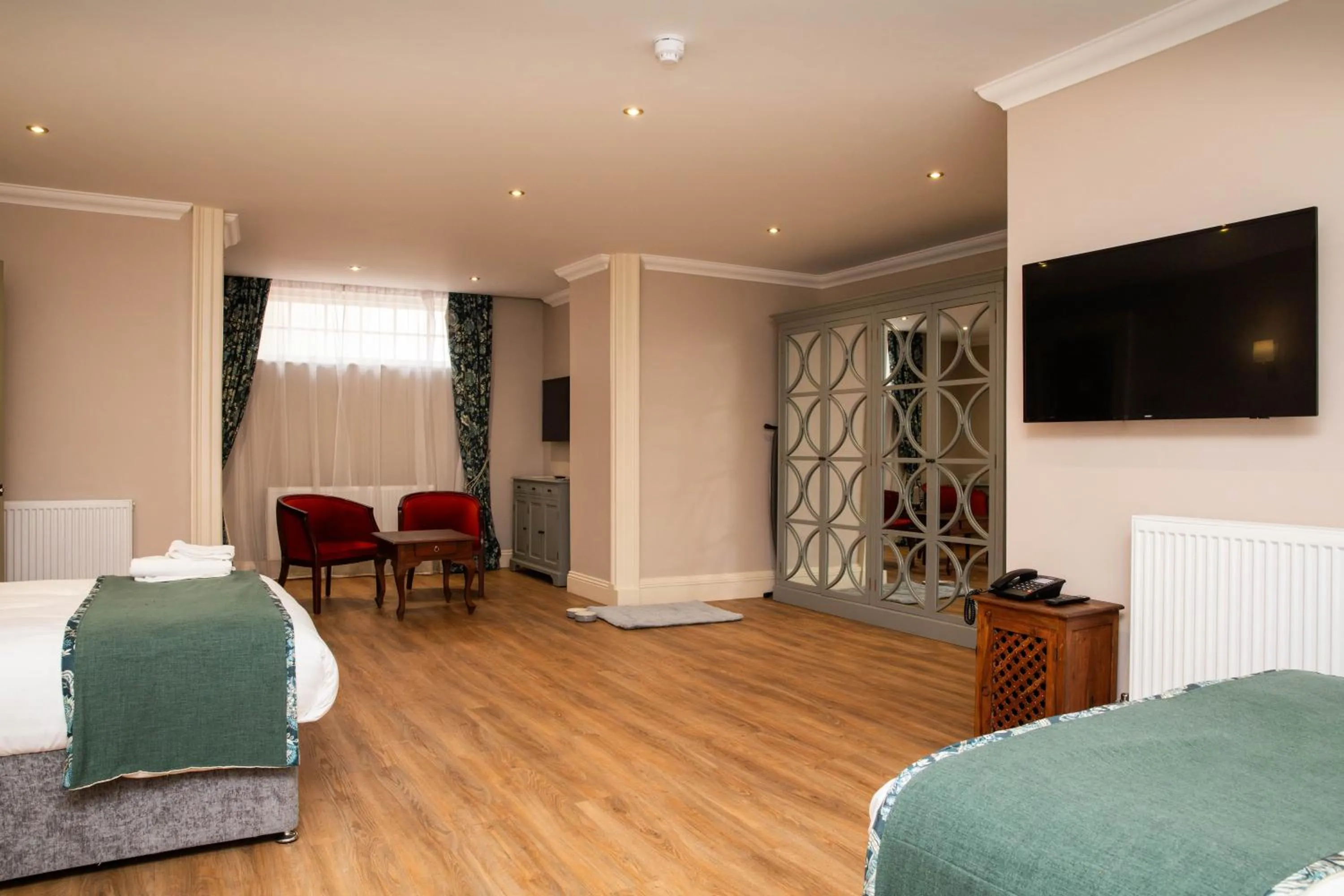 Seating area, Bed in Owston Hall Hotel