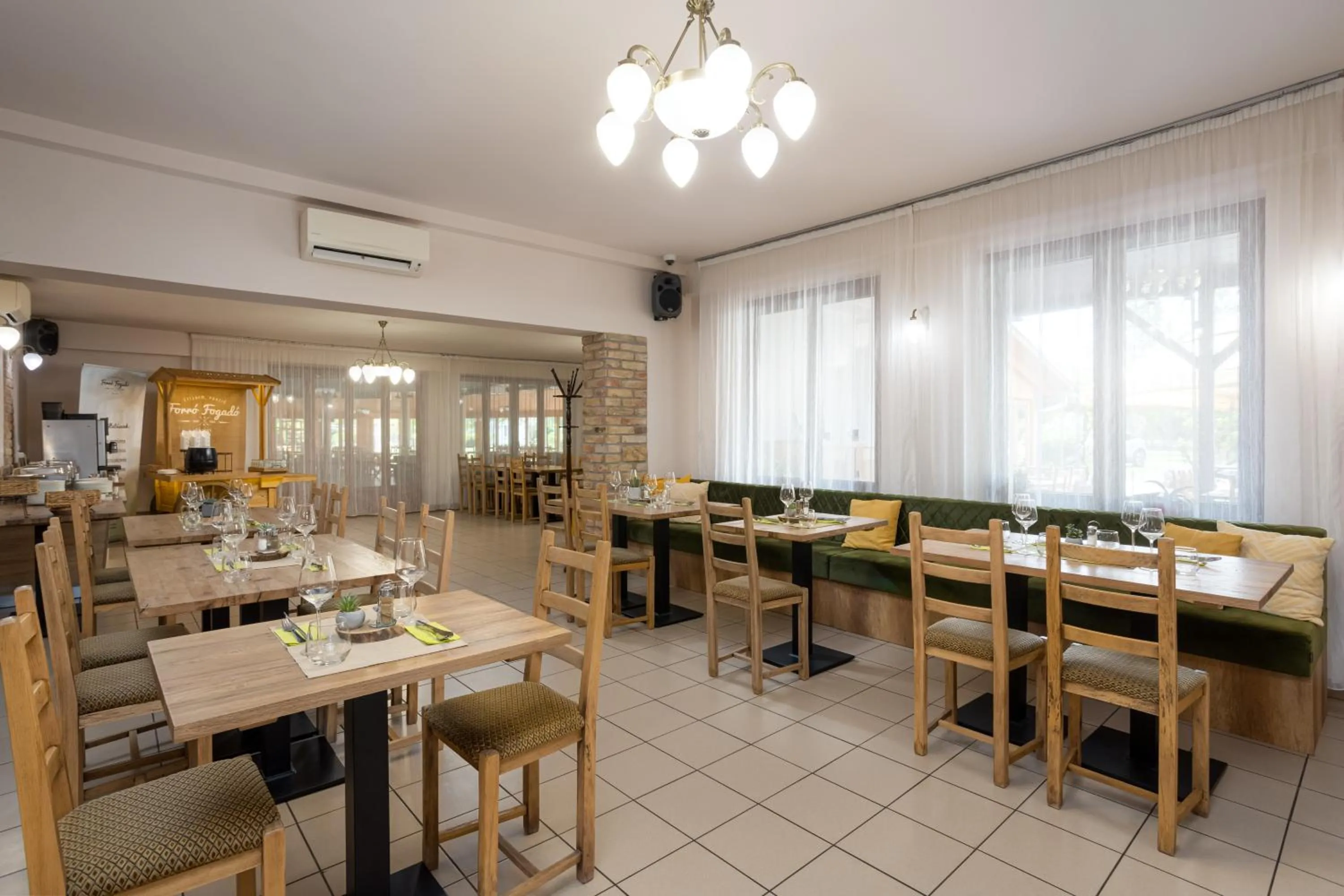 Restaurant/places to eat in Bauer Resort Countryside Retreat