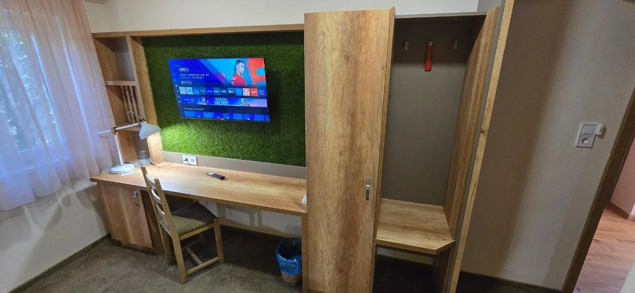 TV and multimedia in Bauer Resort Countryside Retreat