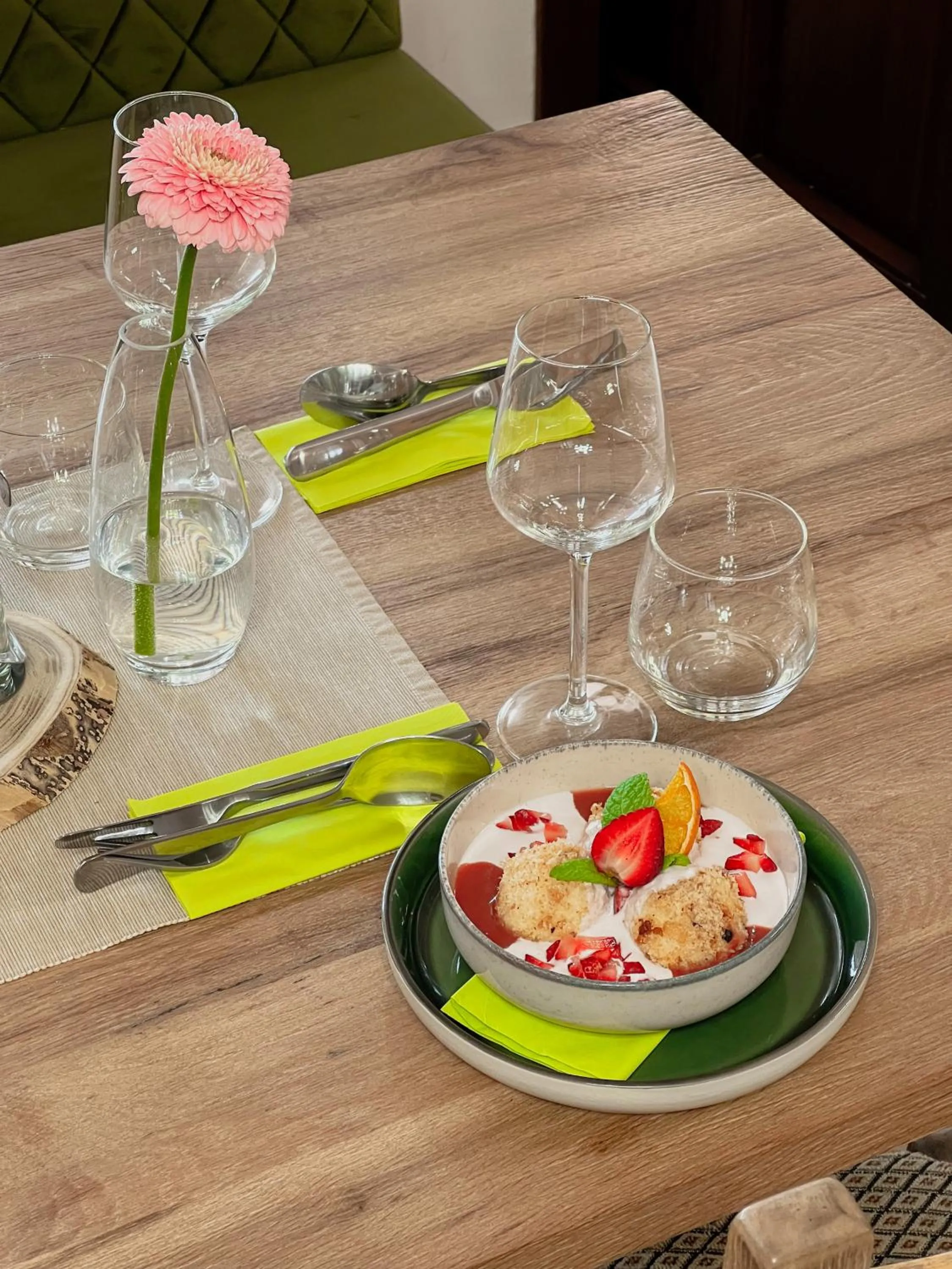 Restaurant/places to eat in Bauer Resort Countryside Retreat