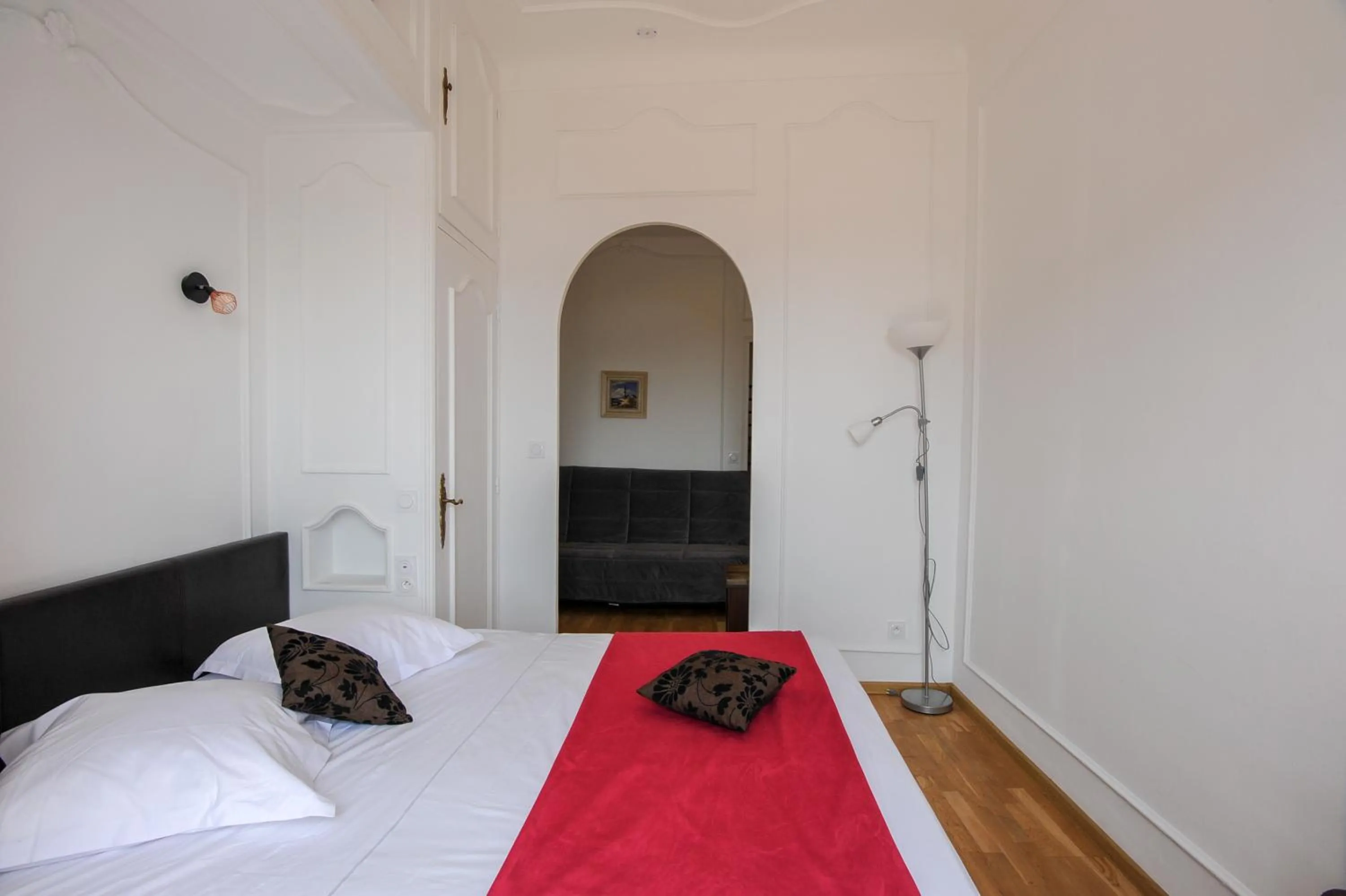 Photo of the whole room, Bed in Le Vauban