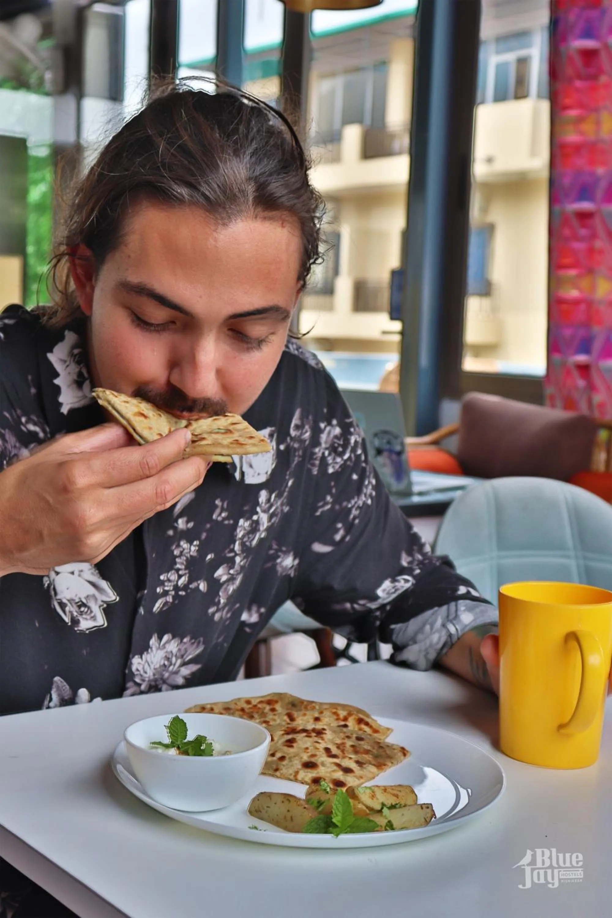 Breakfast in The Blue Jay Hostel - Dorms & Rooms