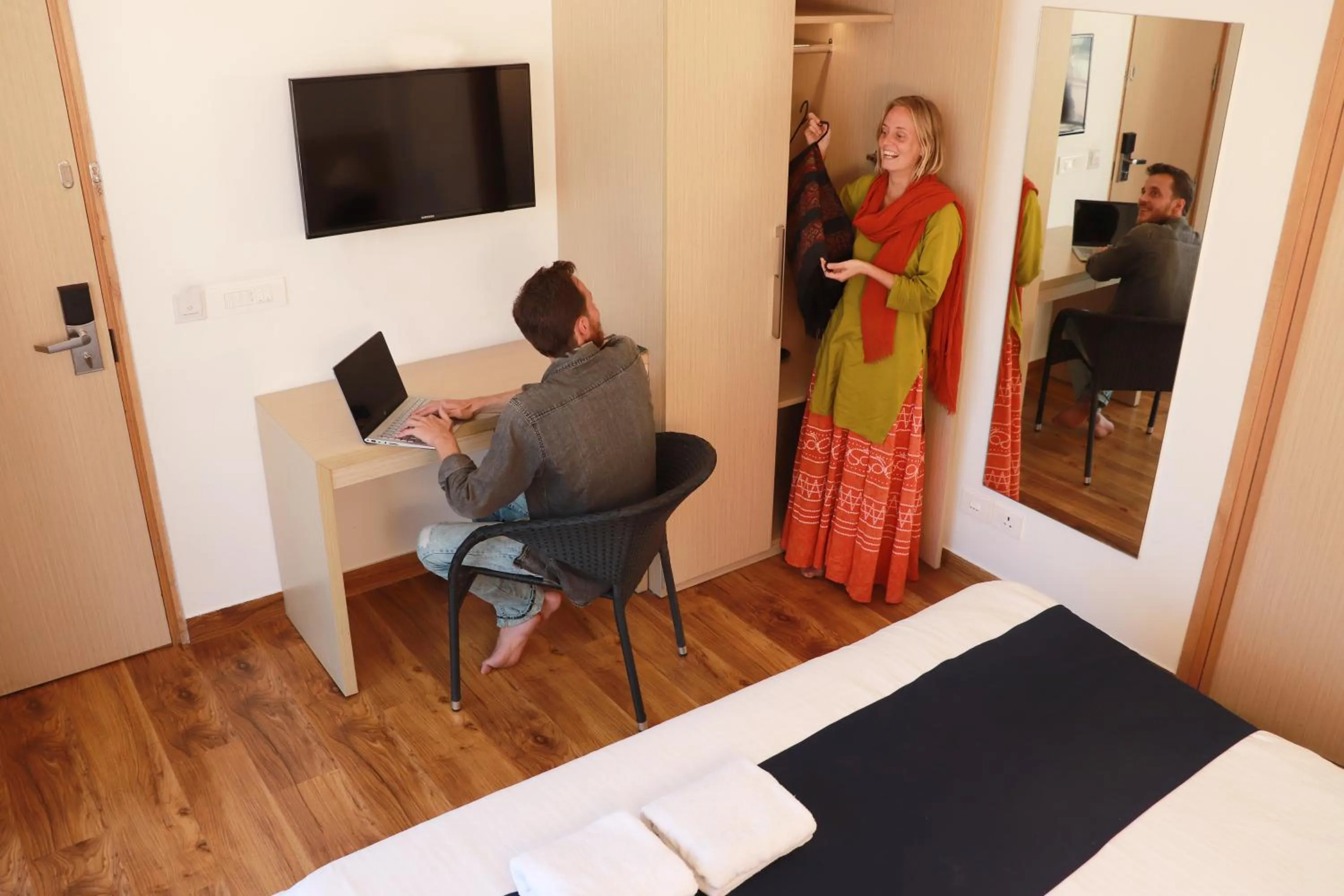 Bedroom, Bed in The Blue Jay Hostel - Dorms & Rooms