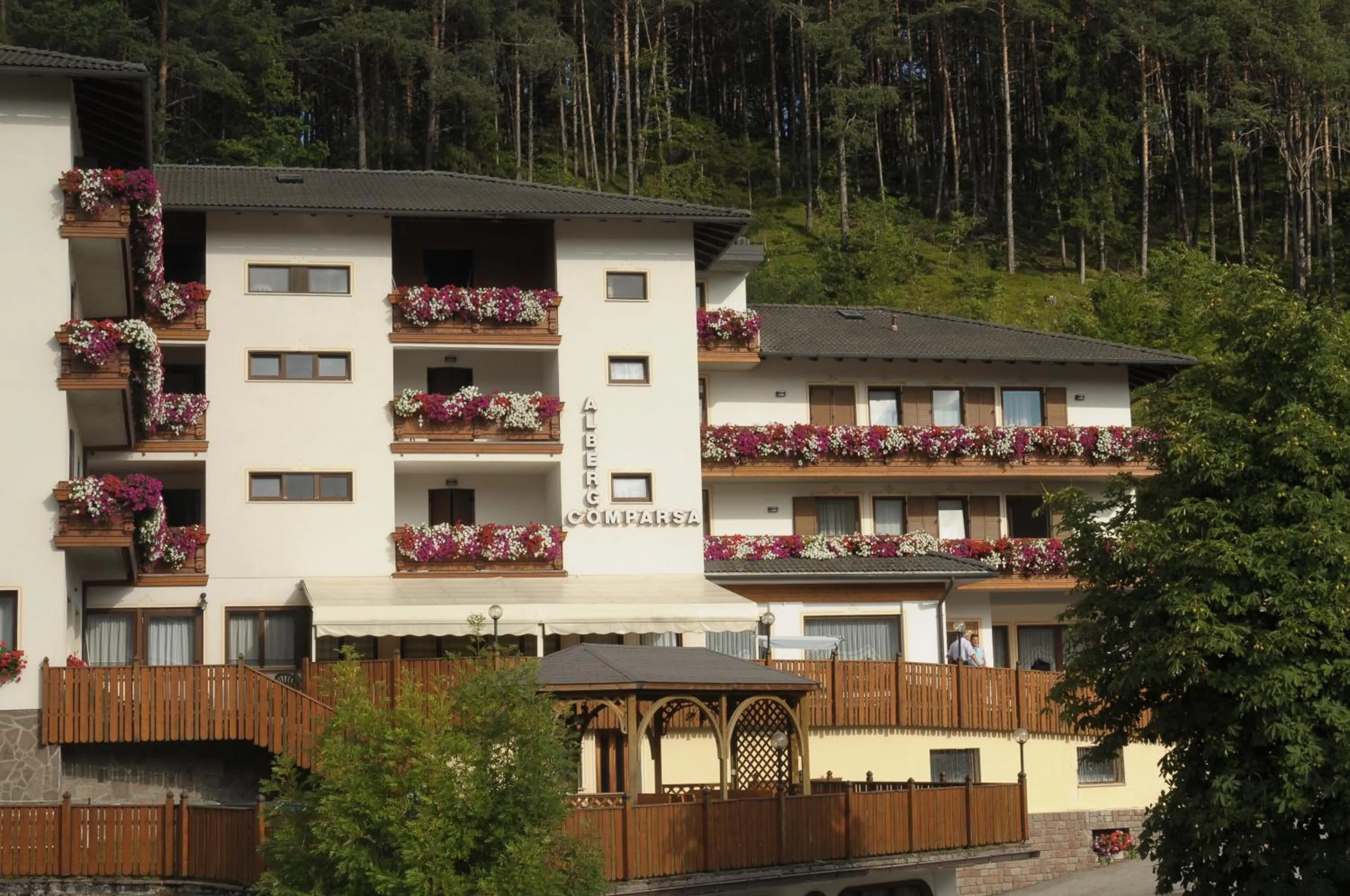 Property building in Albergo Alla Comparsa